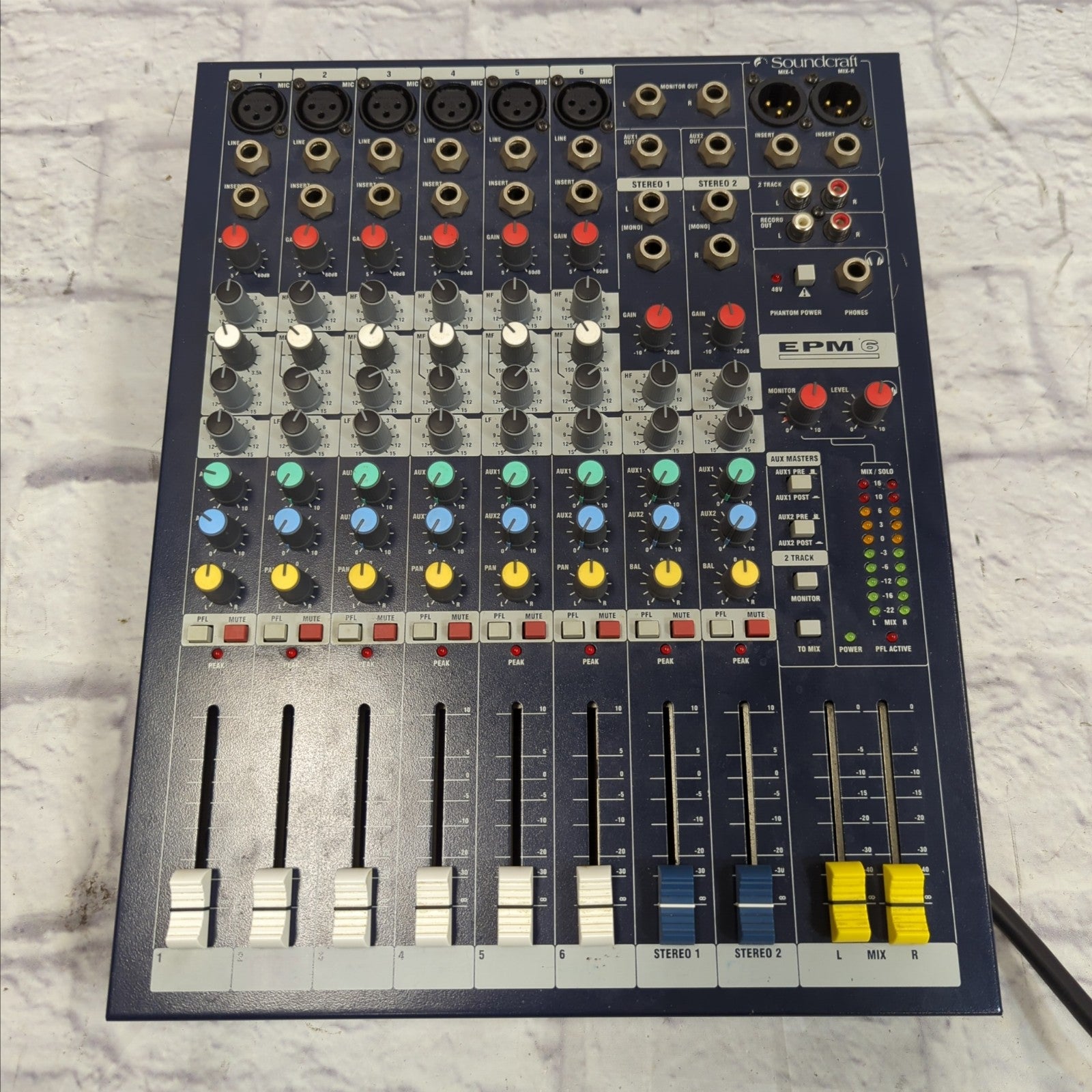 Soundcraft EPM6 Mixer