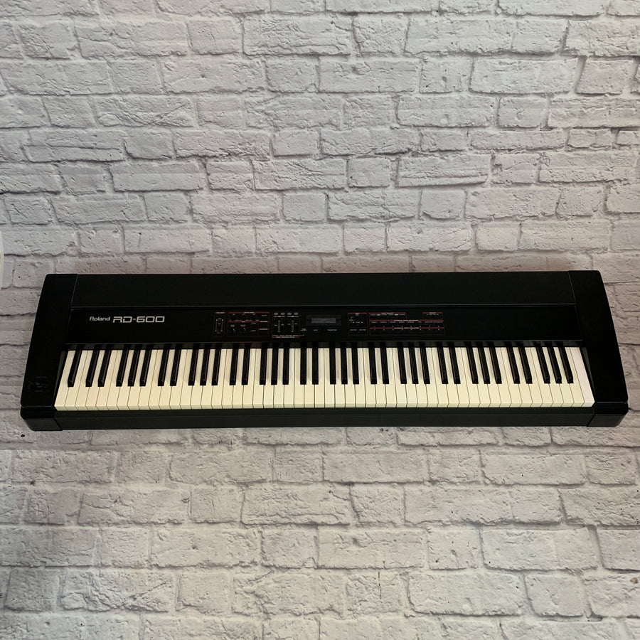 Roland RD-600 88-Key Digital Stage Piano w/ Stand