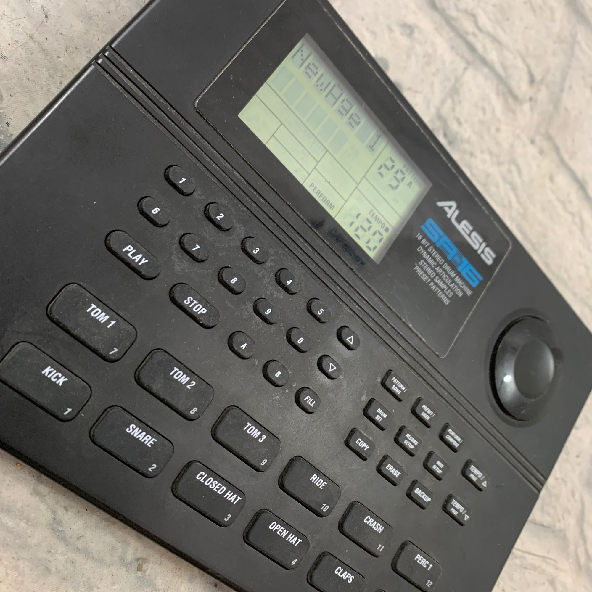 Alesis SR-16 Drum Machine