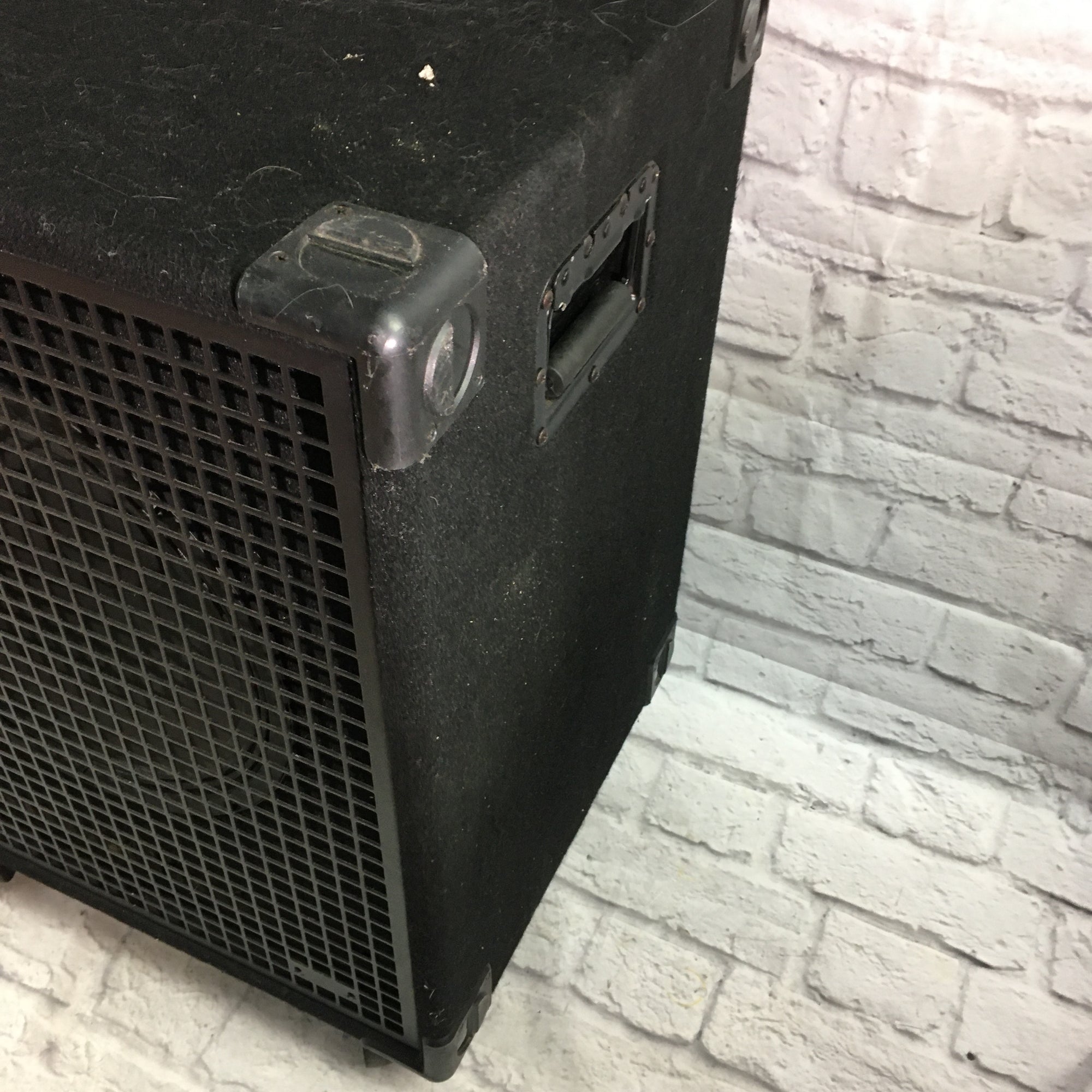 GK 1x15 Celestion BL15-400 Bass Cabinet