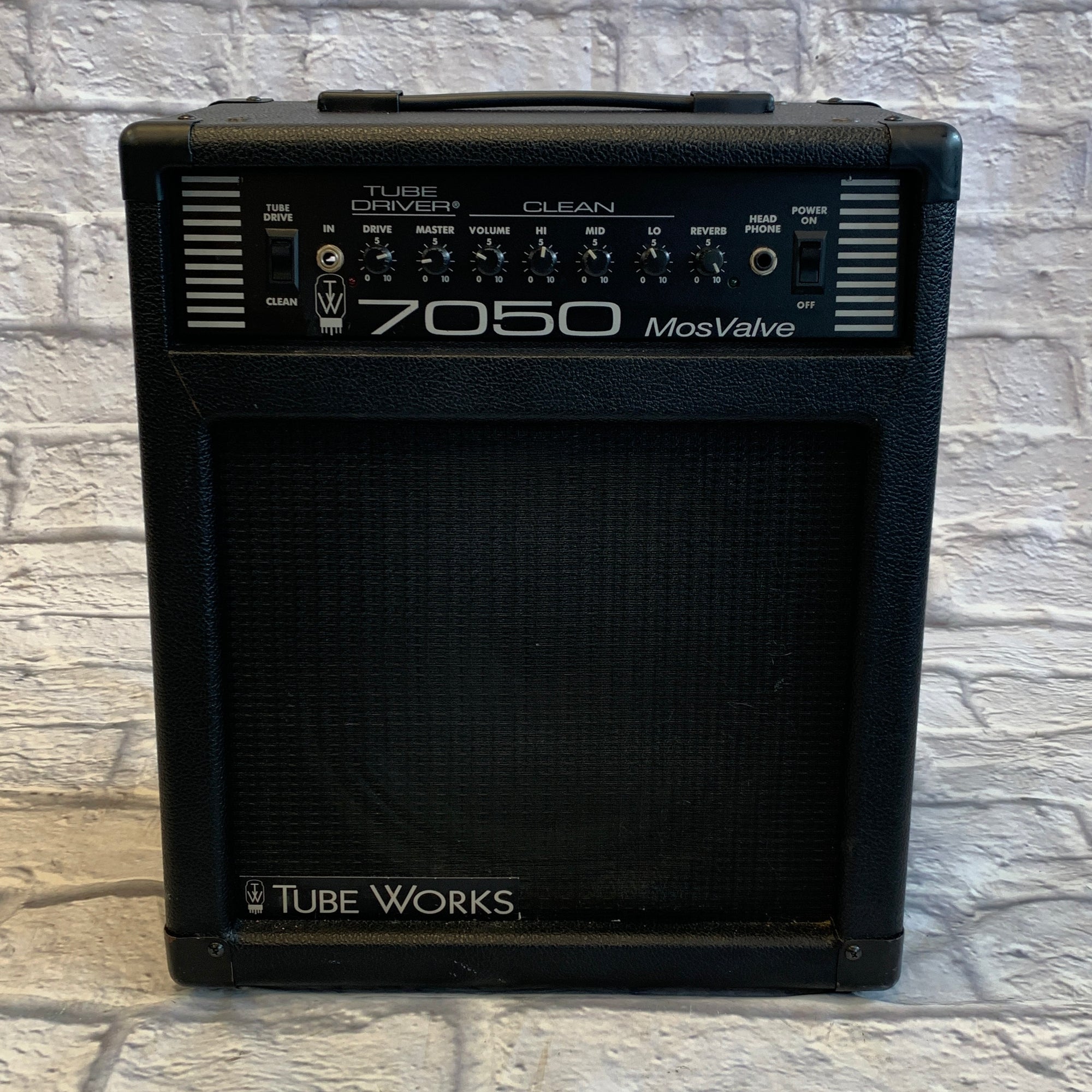 Tube Works 7050 MosValve Guitar Combo Amp - Evolution Music