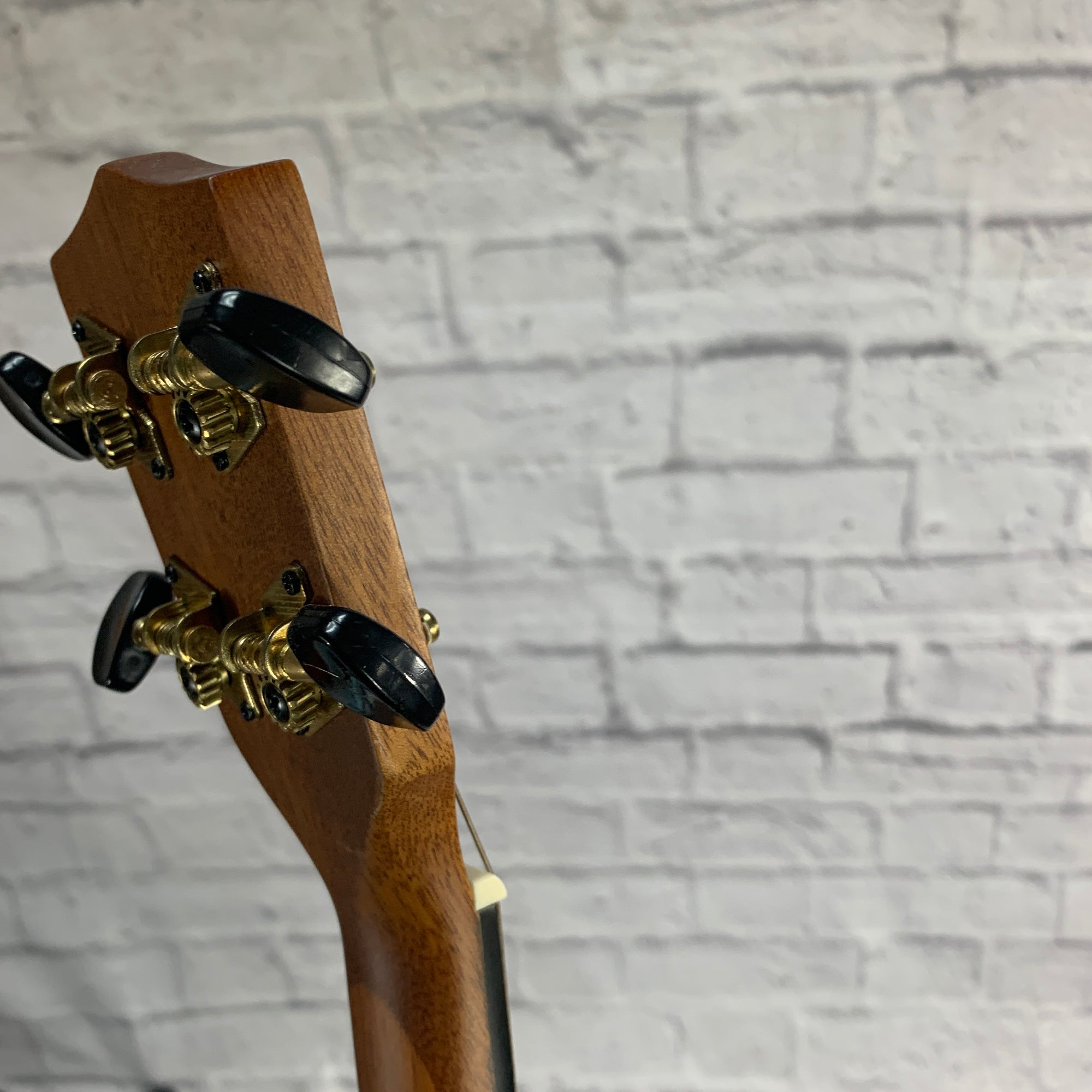 Diamond Head DU200B Baritone Ukulele