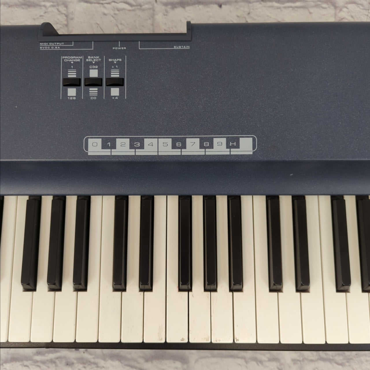 Studiologic SL990 Pro 88Key MIDI Controller Evolution Music