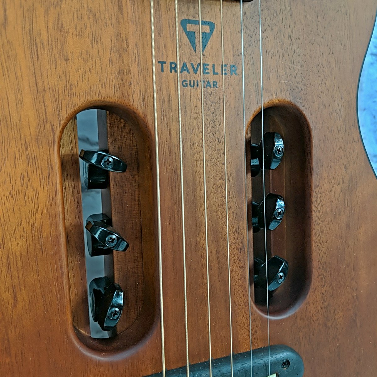 Traveler Escape Mark III Mahogany Travel Acoustic Guitar