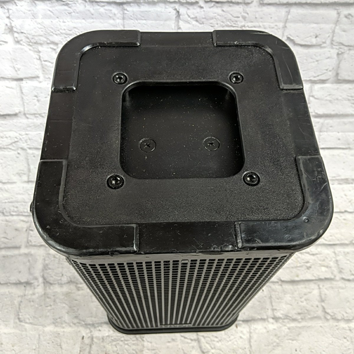 Line 6 L2T StageSource 800w Powered Loud Speaker