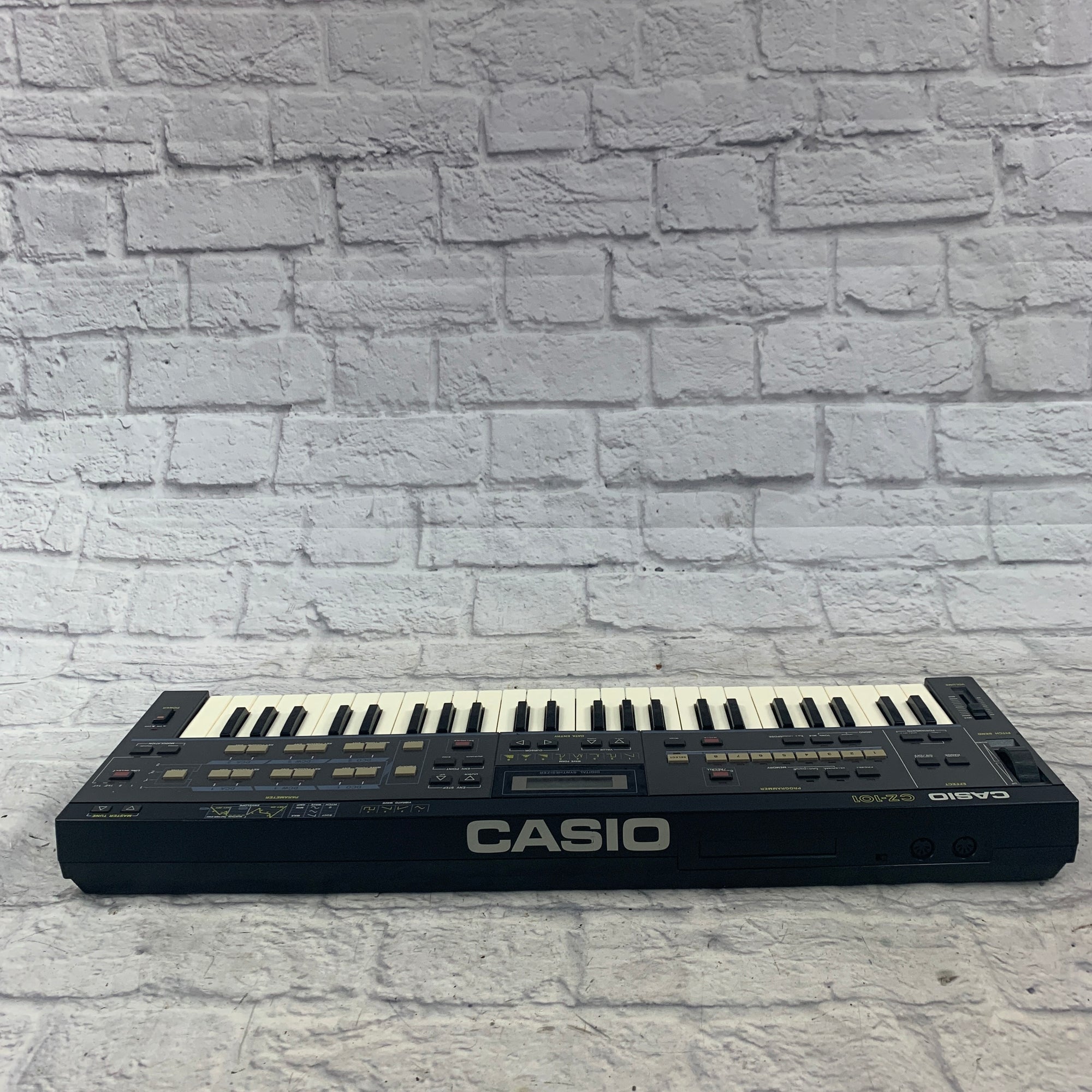 Casio CZ101 Synthesizer Synth
