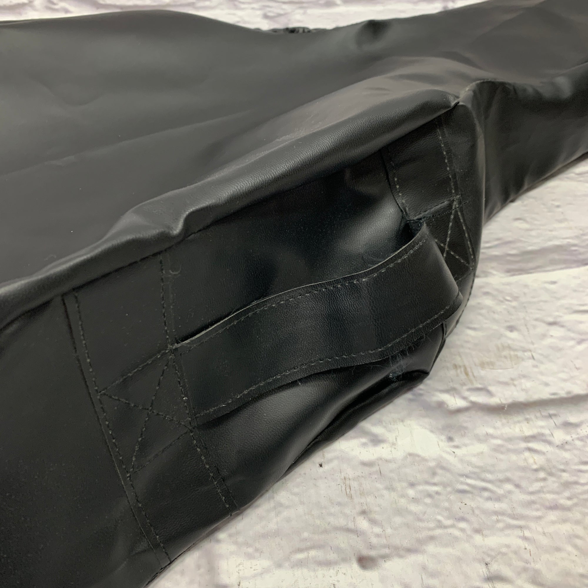 Unknown Thin Leather Acoustic Guitar Gig Bag