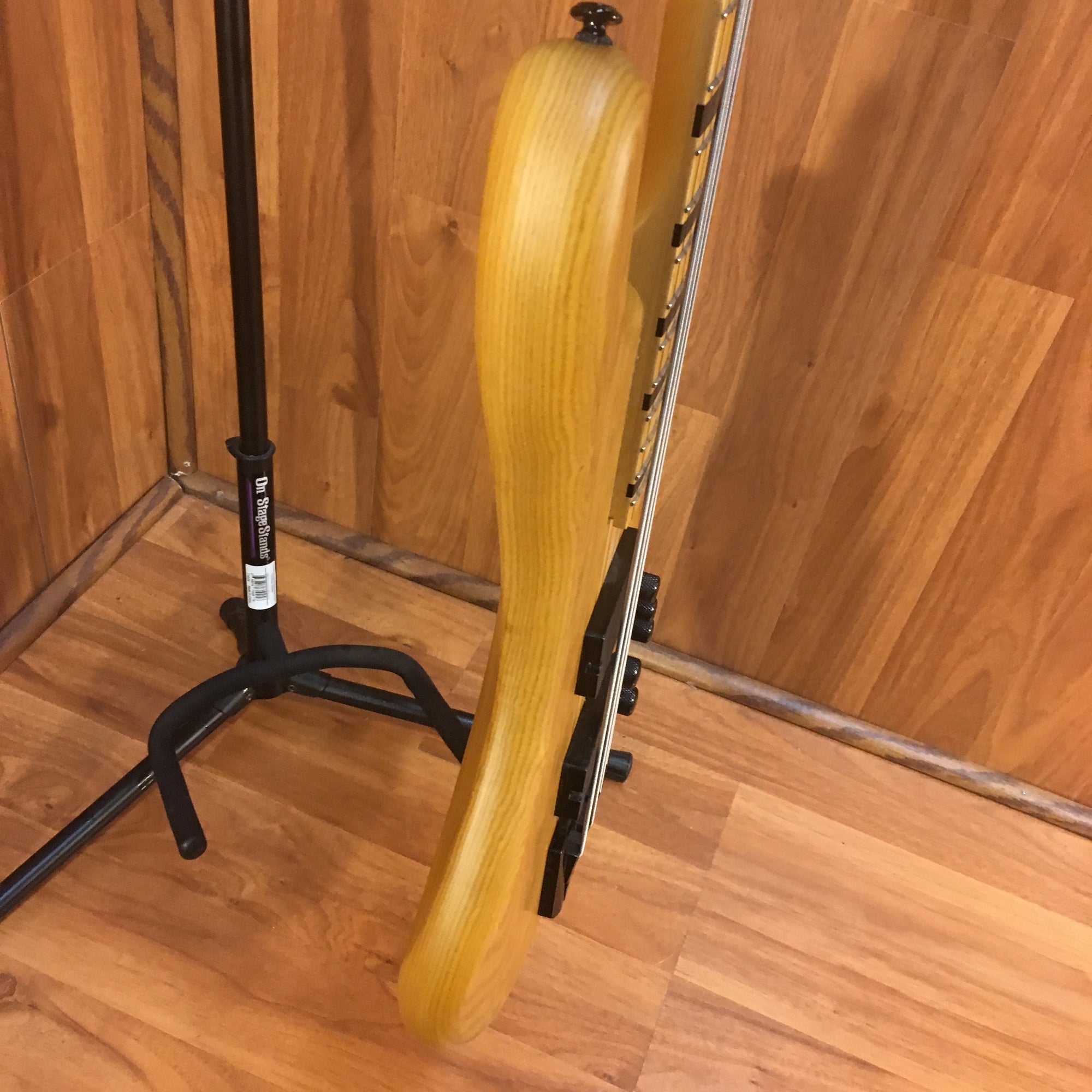 ** Schecter Diamond Series Stiletto 4 Session Natural Bass
