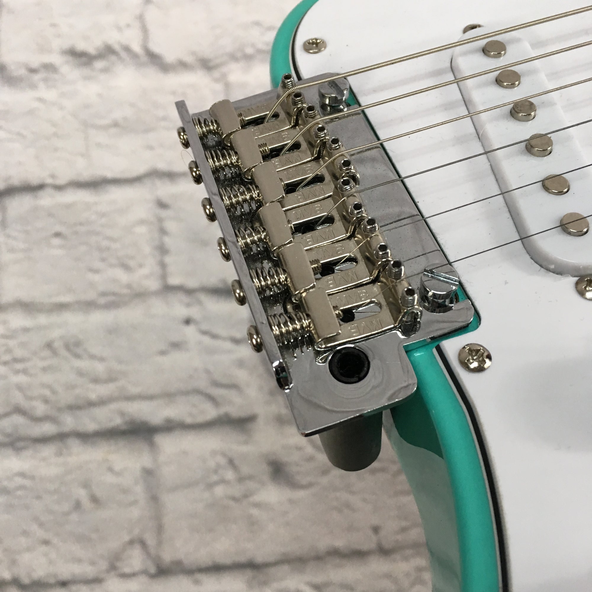 Traveler Travelcaster Deluxe Electric Guitar