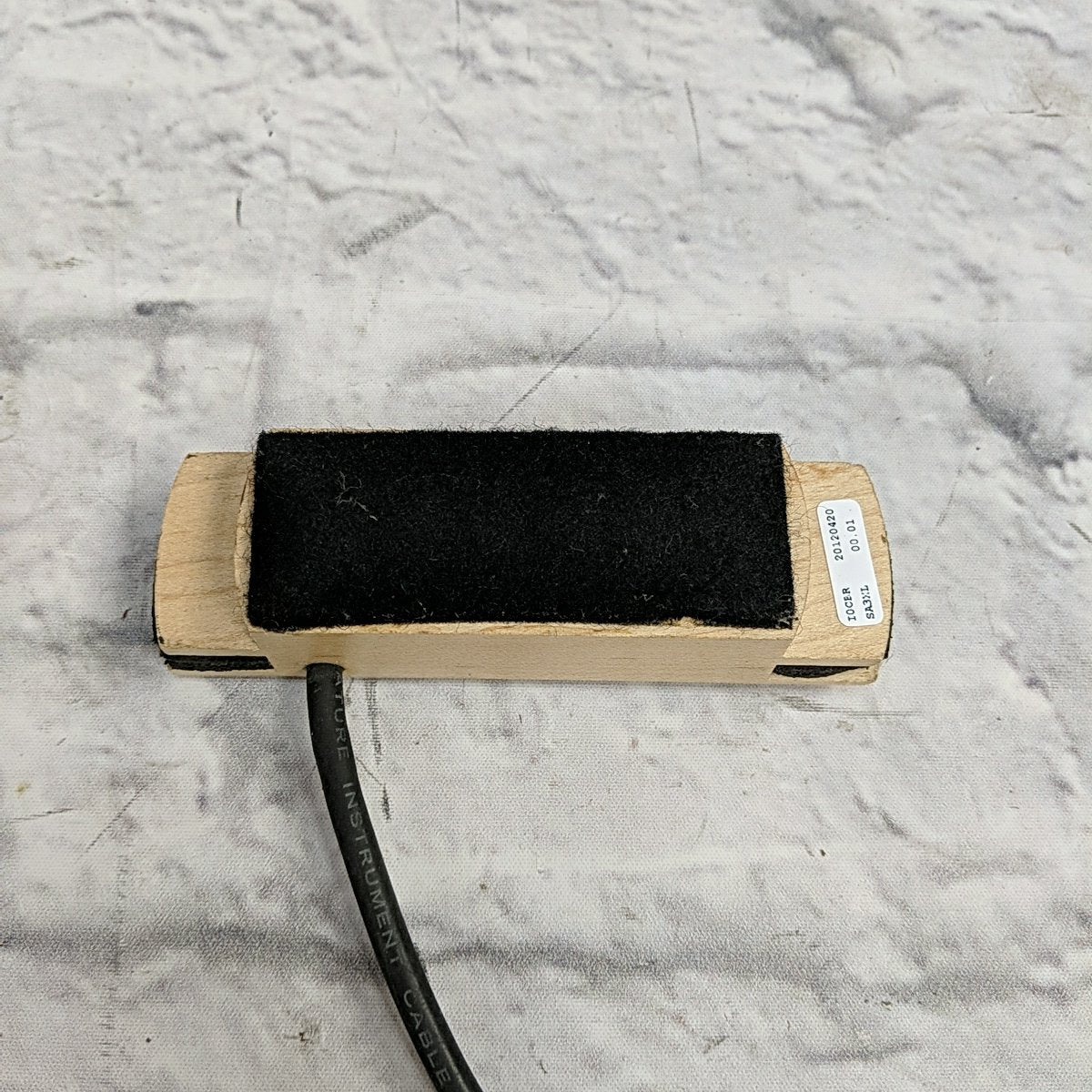 Seymour Duncan Quick Mount Woody Acoustic Guitar Soundhole Pickup