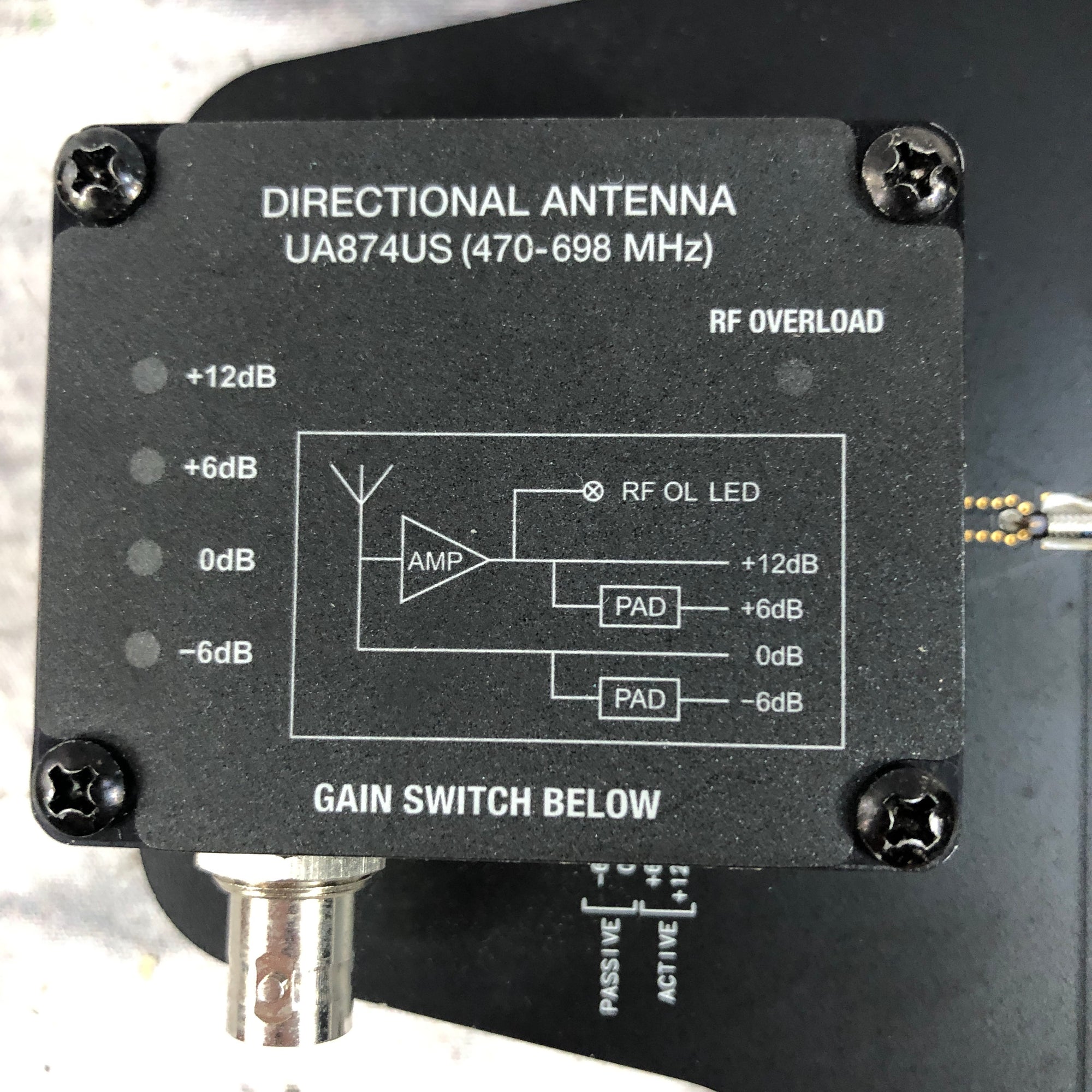 Shure UA874US Active Directional Antenna