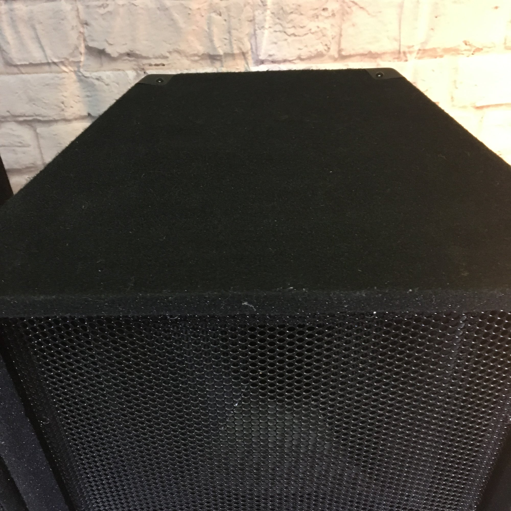 Peavey PV215 Speaker Tower Pair