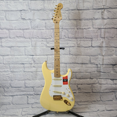 Fender Limited Edition American Professional Stratocaster Electric Guitar - Vintage White with Gold Hardware