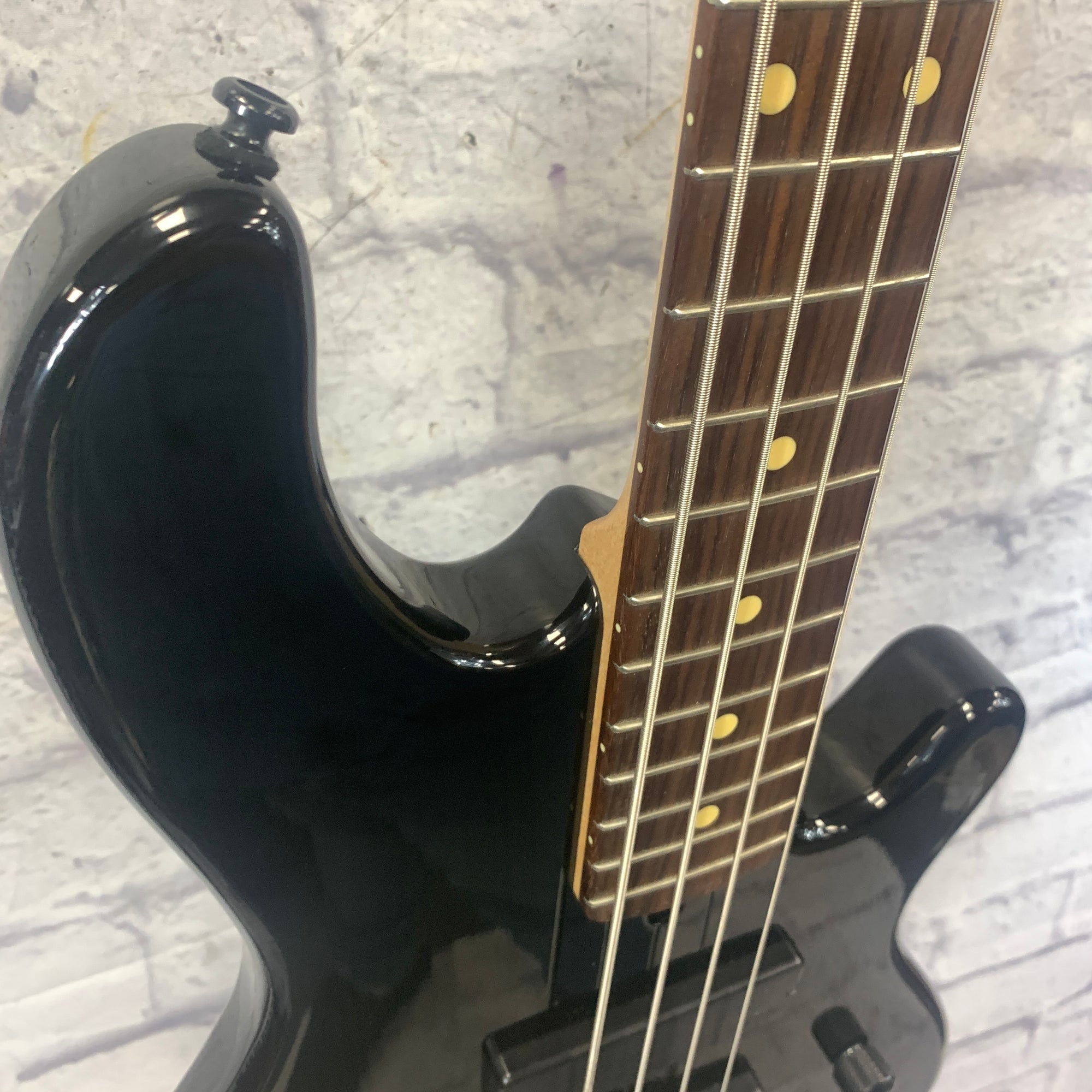 Lakland Skyline 44 OS Trans Black