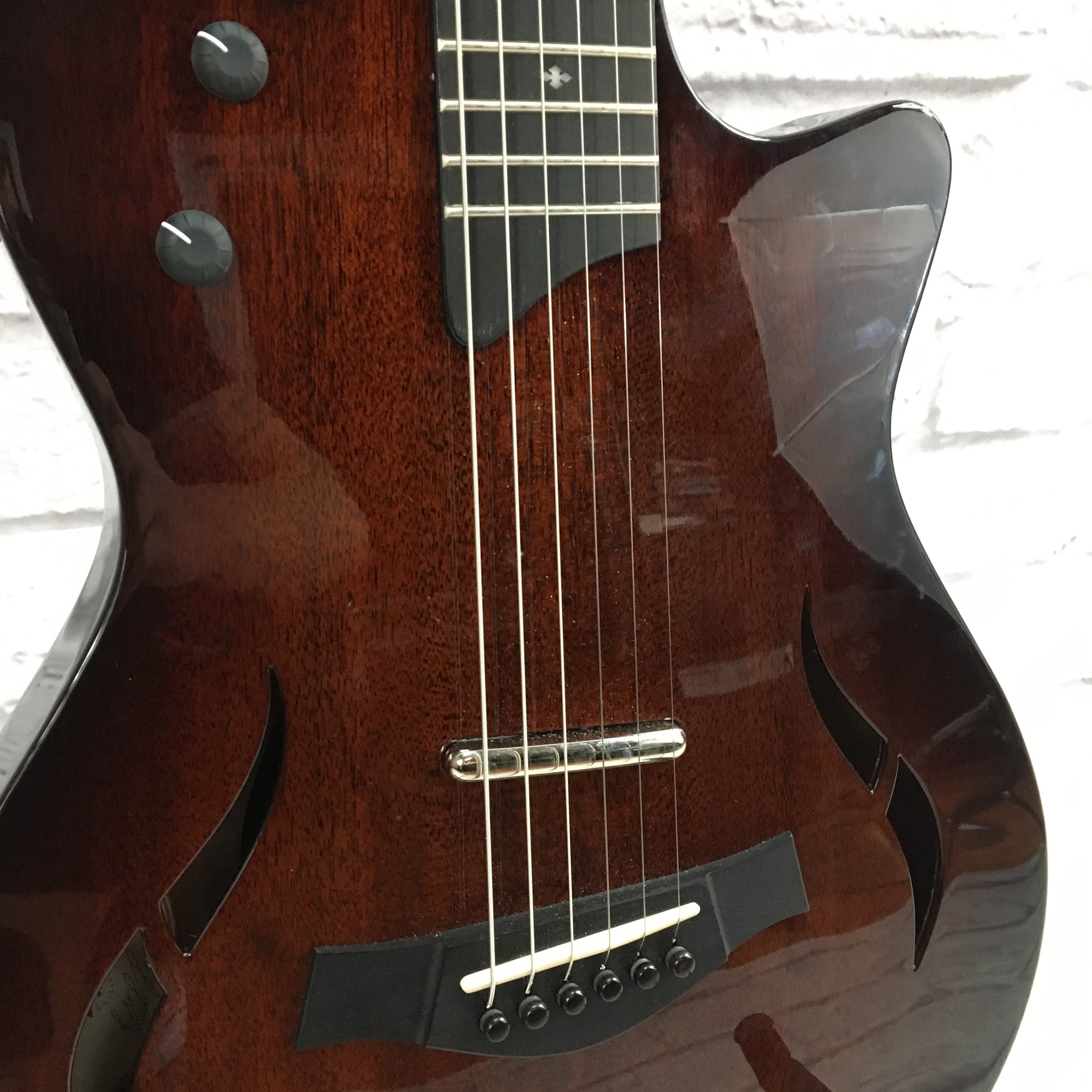 Taylor T5z Classic DLX Acoustic Electric Guitar