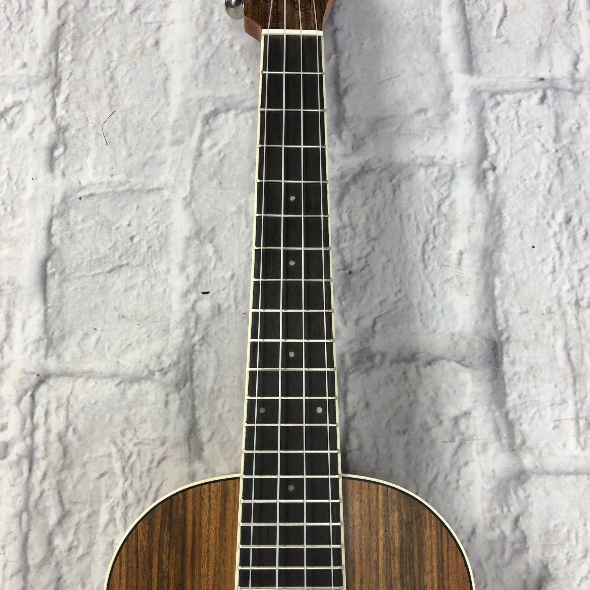 Fender California Coast Rincon Tenor Ukulele