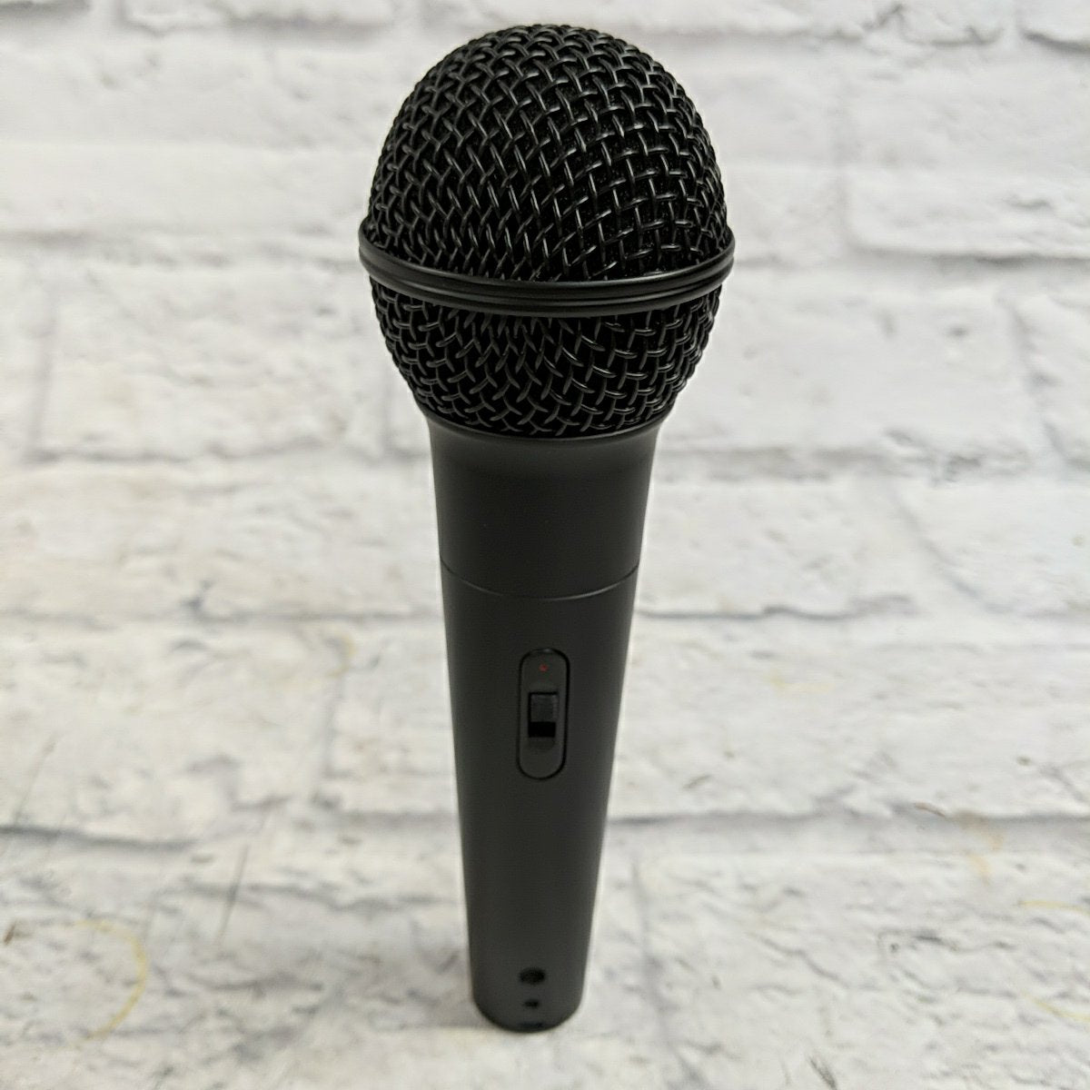 Unknown Dynamic Microphone with switch
