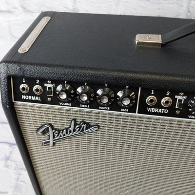 Fender '65 Twin Reverb 2x12-inch 85-watt Tube Guitar Combo Amp w/Footswitch and Cover