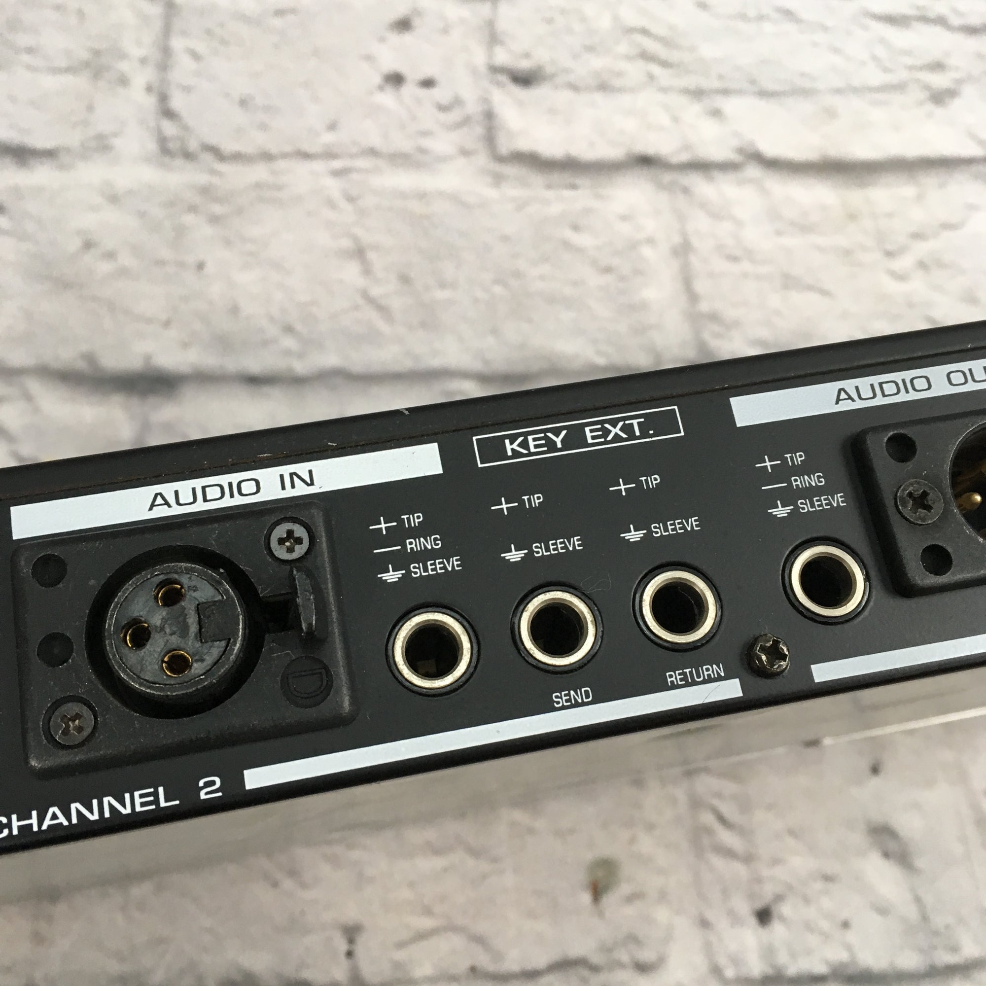 Behringer XR 2000 Intelligate