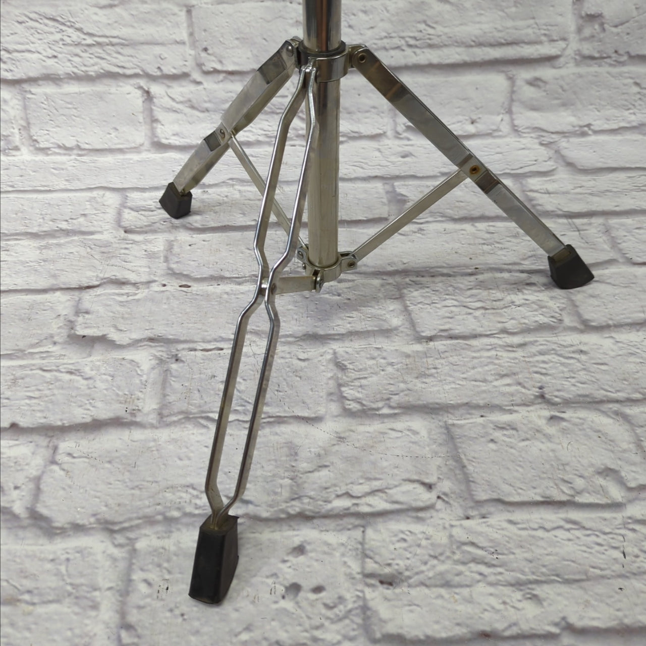 Ludwig Heavy Duty Double Braced Black and White Straight Cymbal Stand