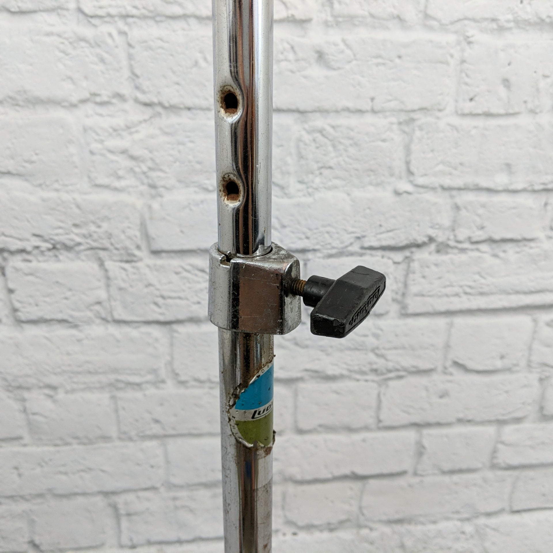 Vintage Ludwig B/O Tom Stand