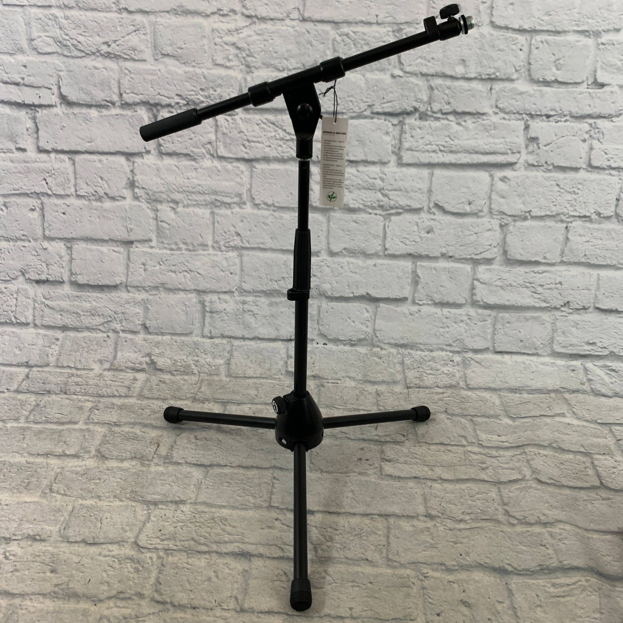 K&M 5/8" Amp Mic Boom Stand