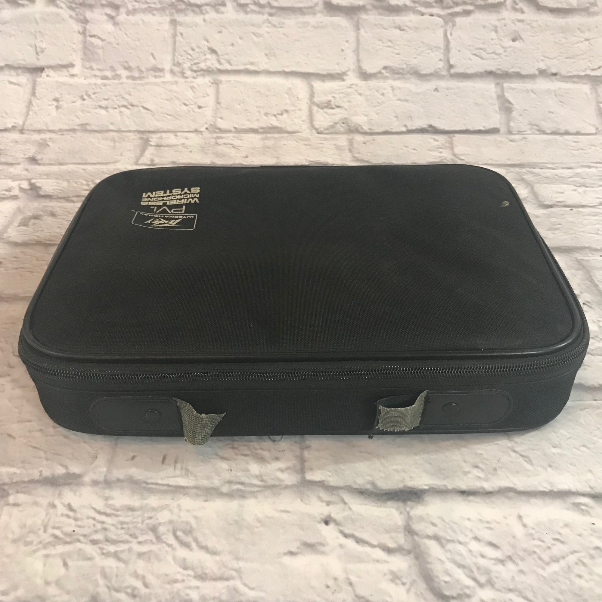 Peavey PVi U1 Wireless Microphone System