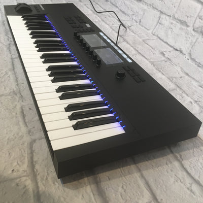 Komplete Kontrol S49 MK2 USB Midi Controller Keyboard