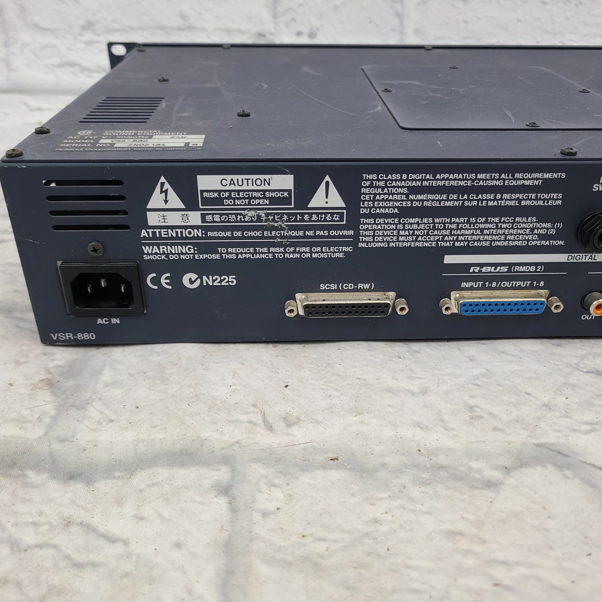 Roland VSR-880 24bit Digital Recorder - Evolution Music