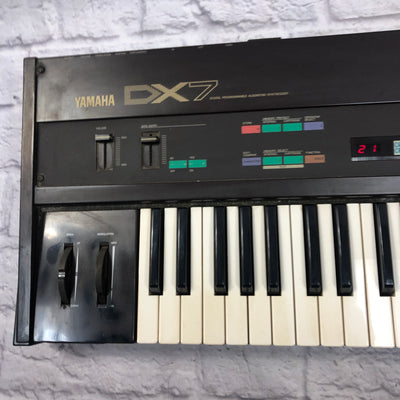 Vintage Yamaha DX7 Digital FM Synthesizer