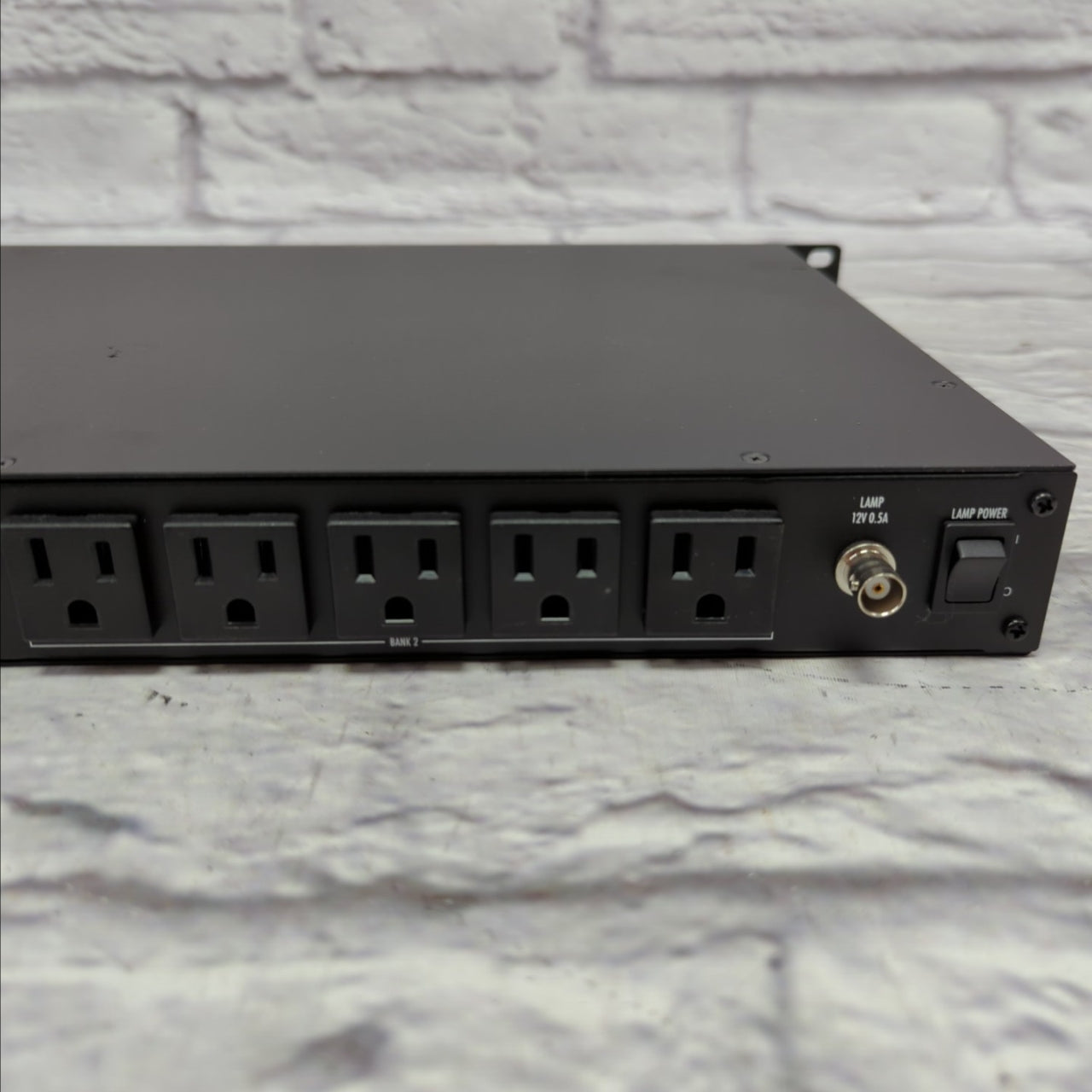 Furman PL-PLUS C Power Conditioner w/ Voltmeter