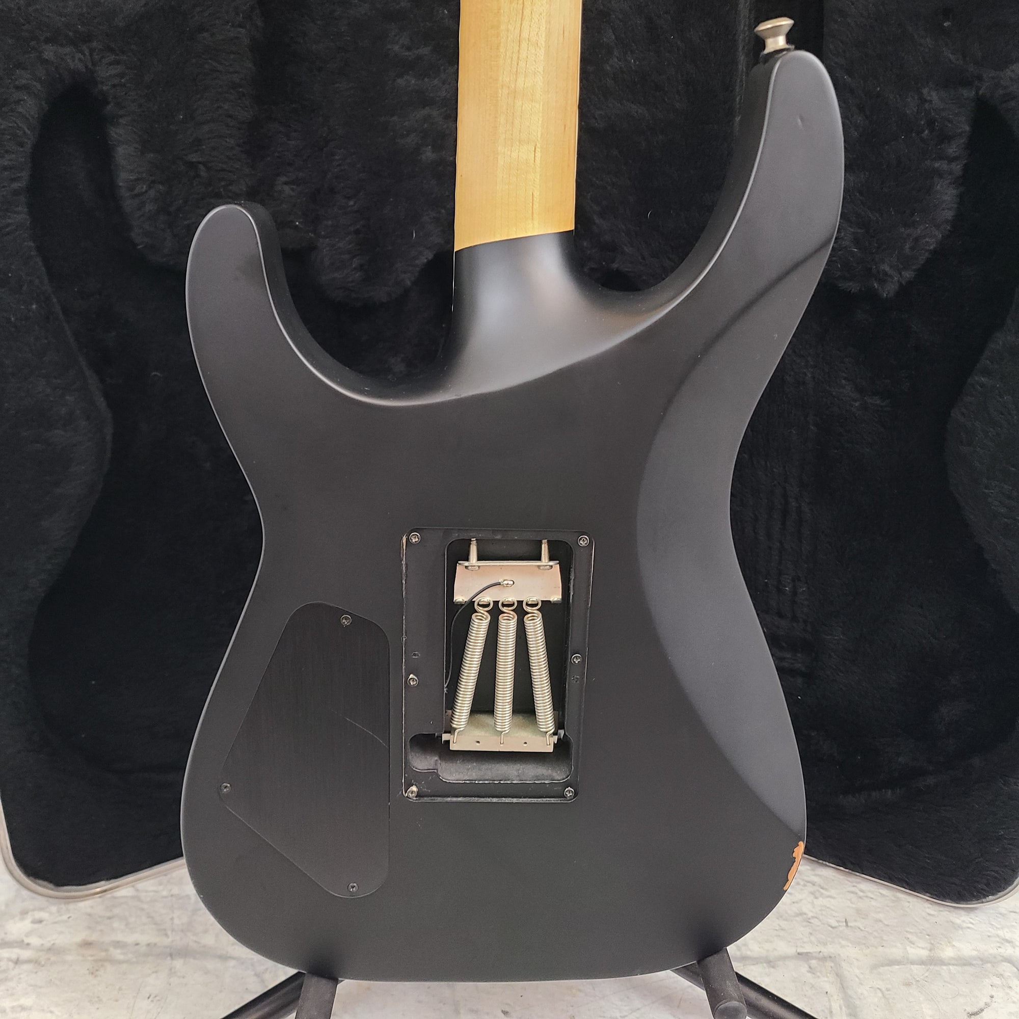 Jackson SL2 Pro Series W/ case Electric Guitar