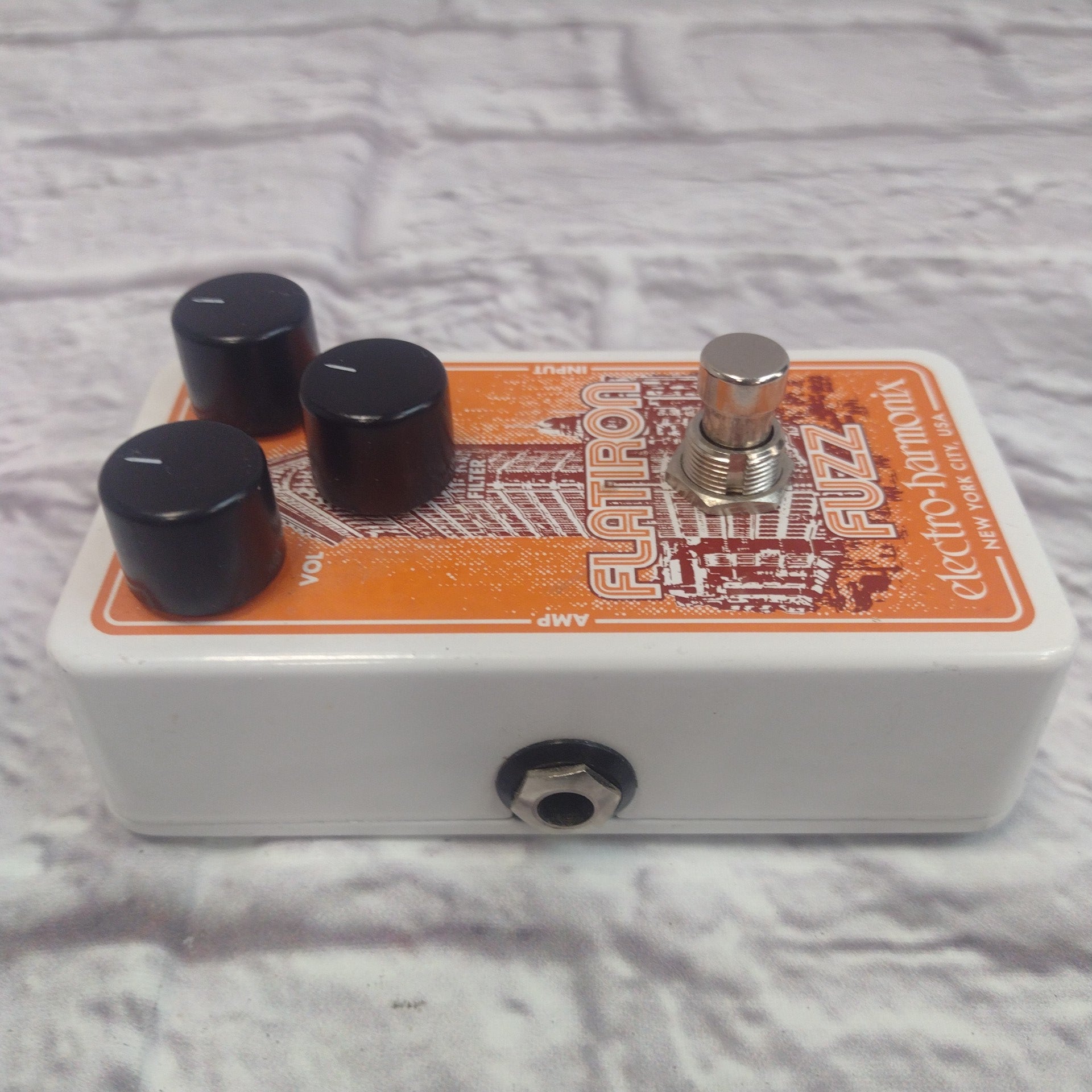 Electro-Harmonix Flat Iron Fuzz Pedal
