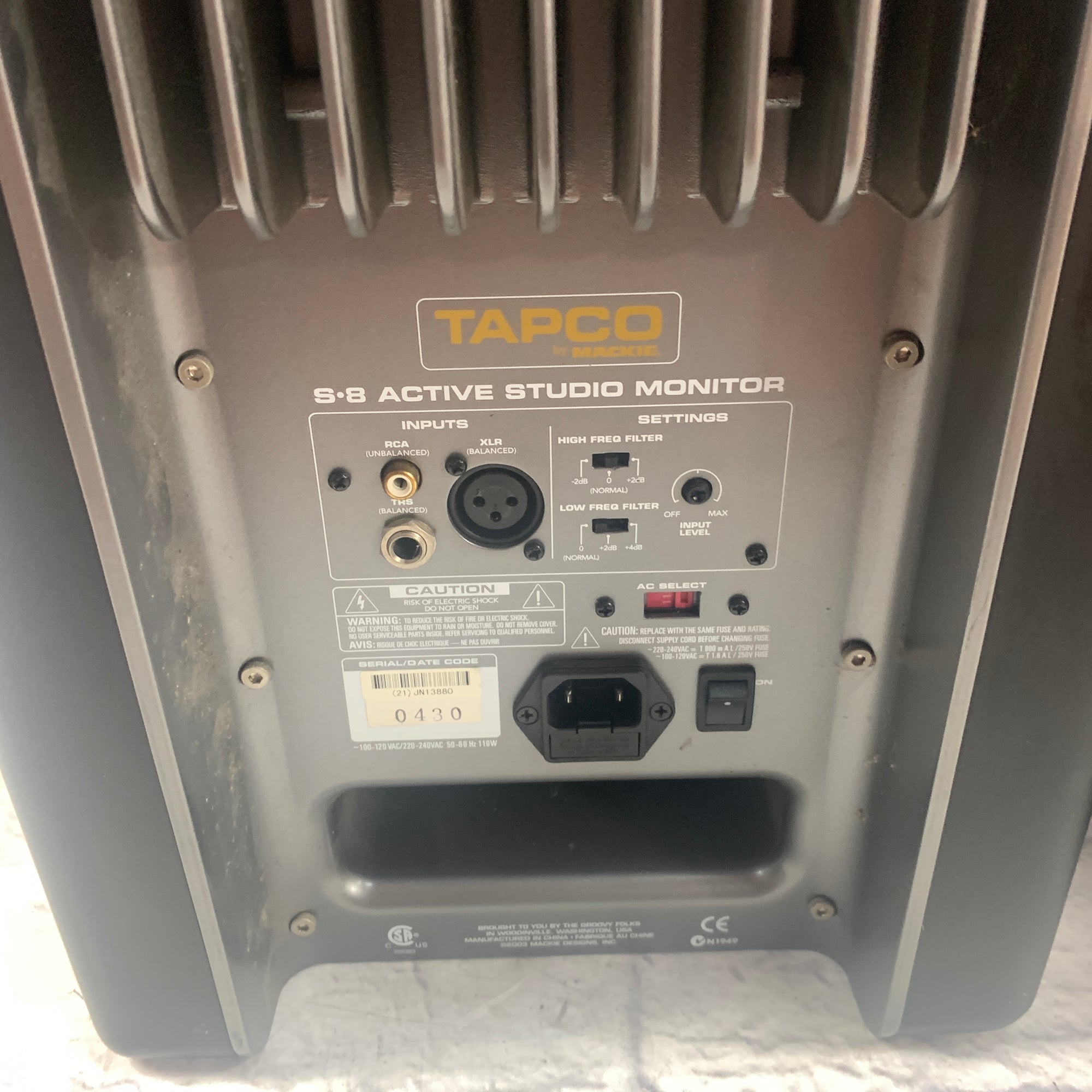 Tapco S8 Powered Speaker Pair