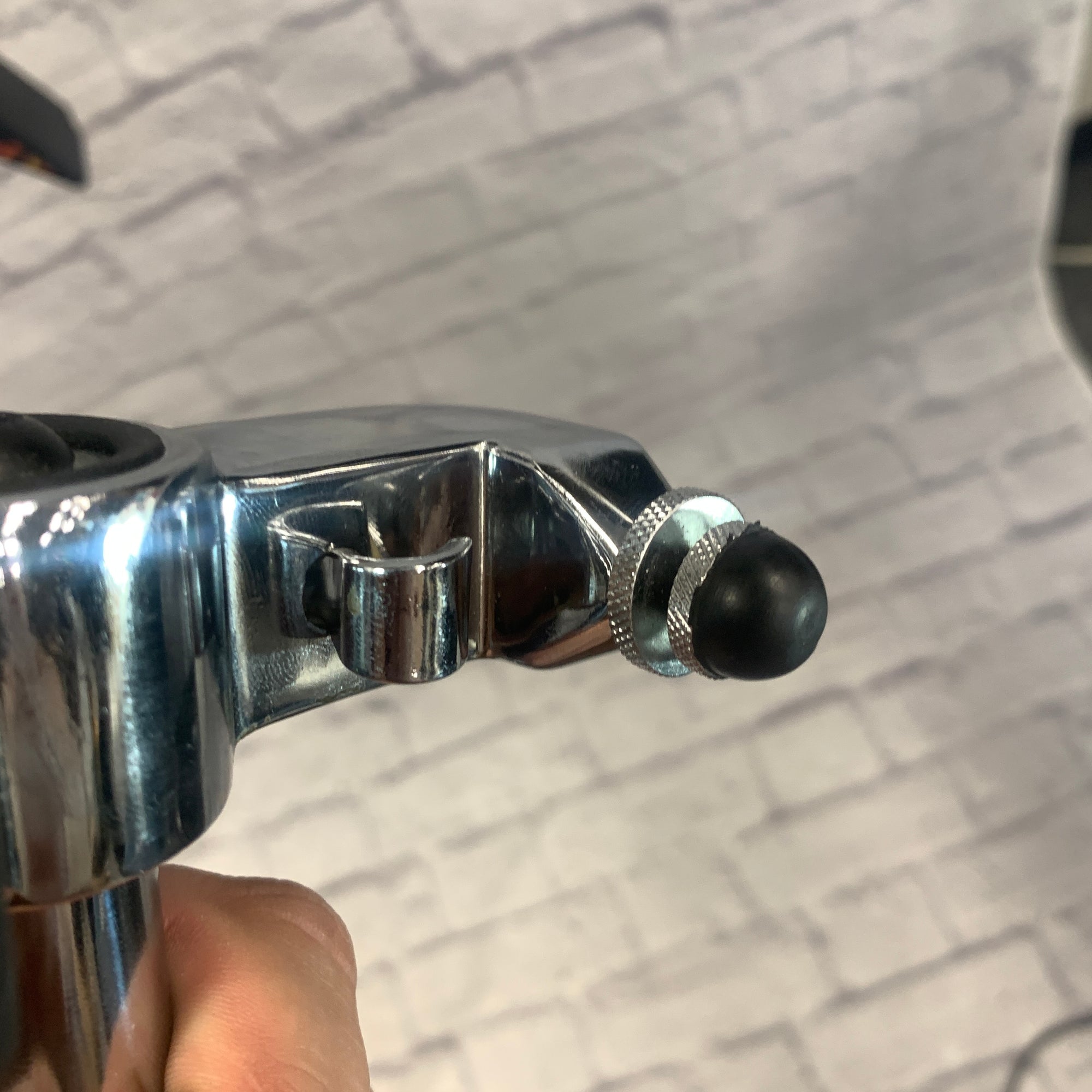 Cad Lug Mounted Mic Holder