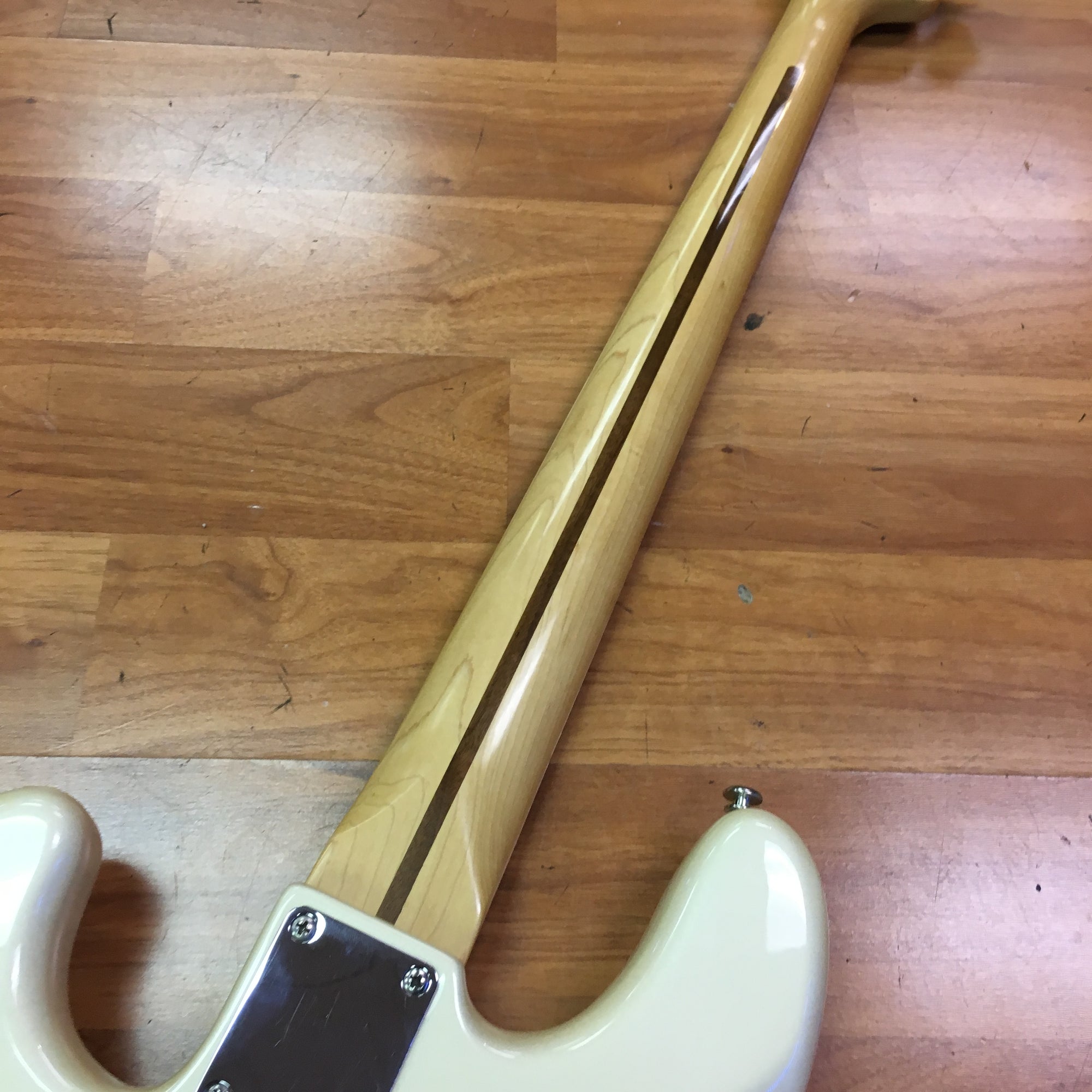 Fender Precision Bass Special w/ Duncan Bassline Pickups