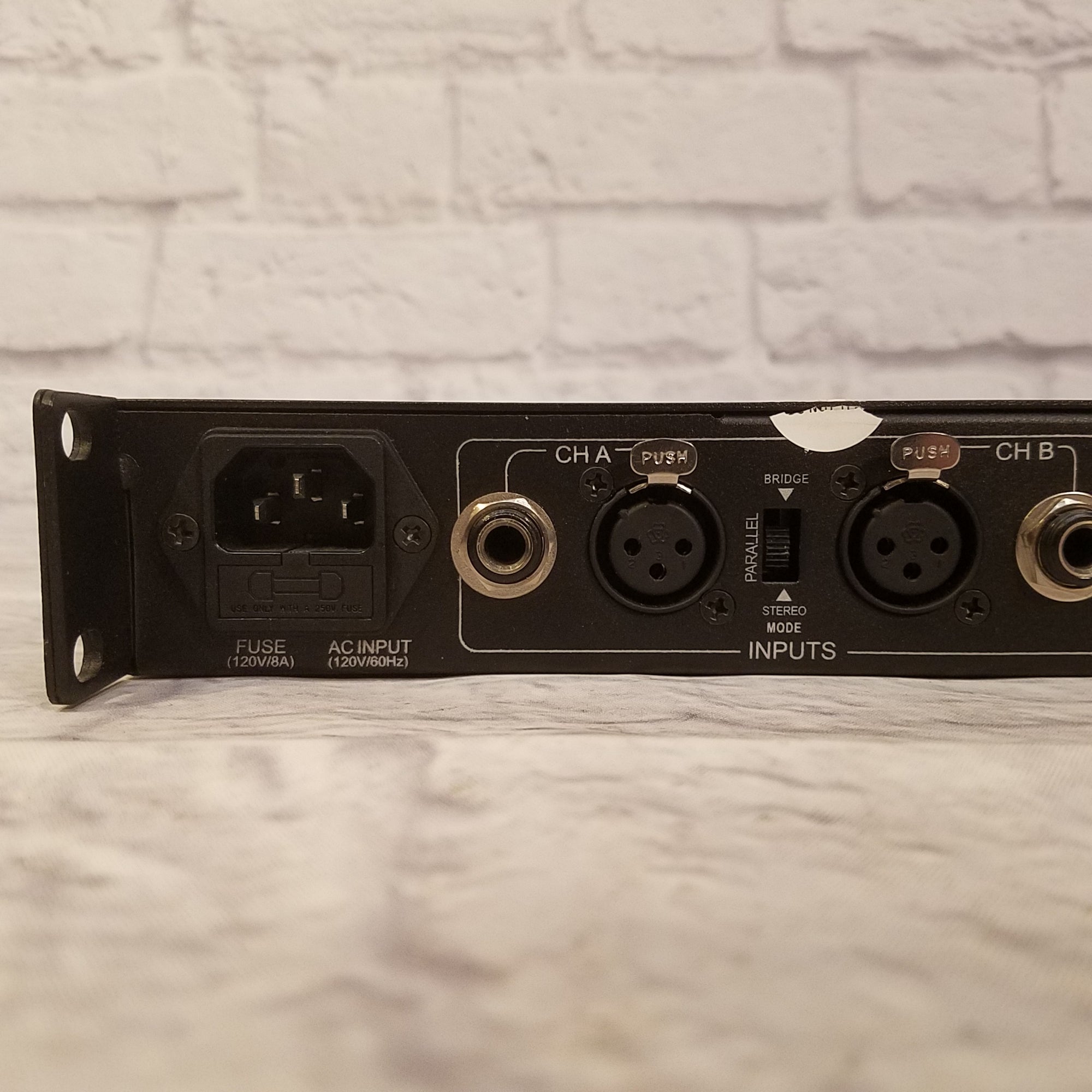 American Audio VLP-300 300w Power Amplifier (1 Channel Out)