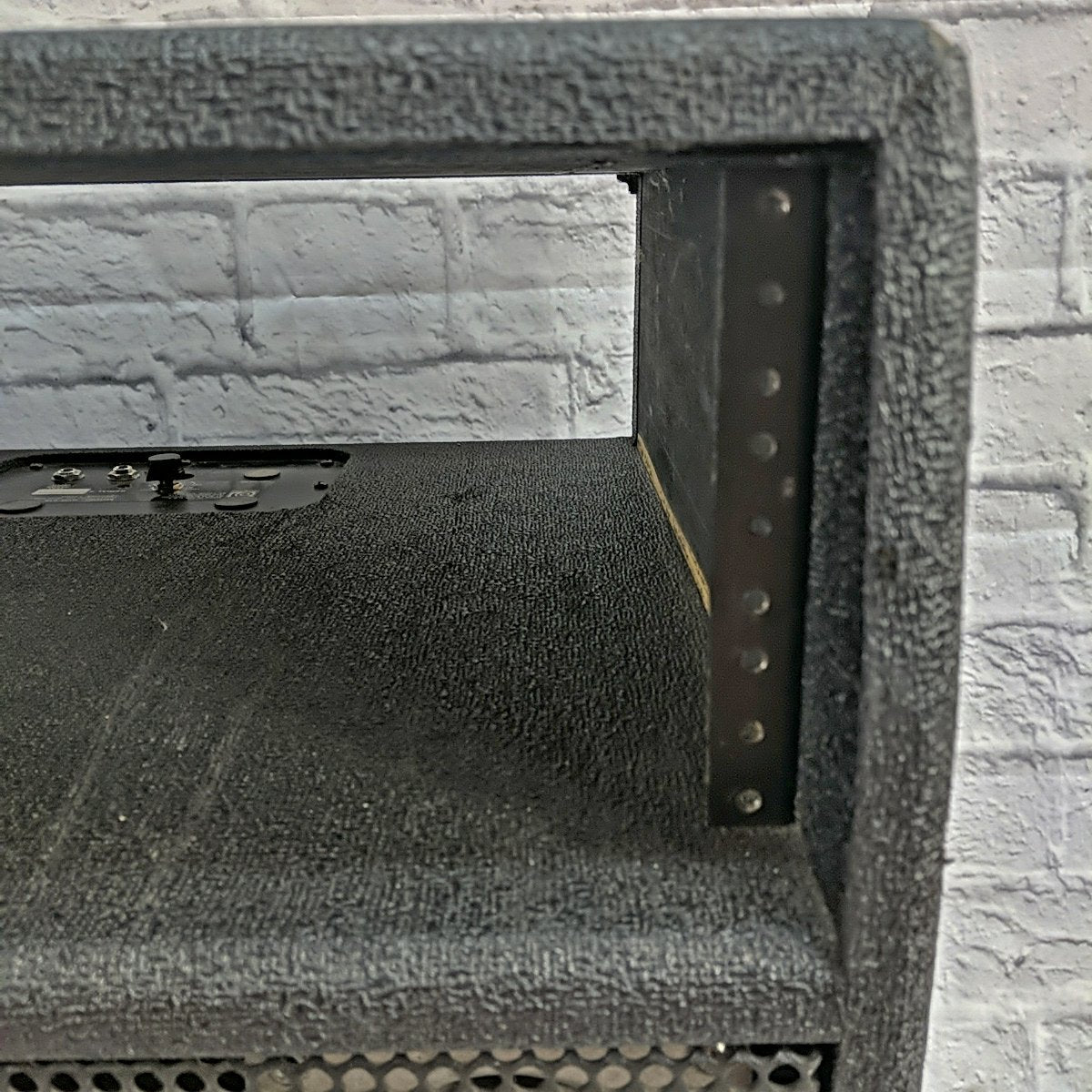 Ampeg SVR 212 w/ 3U Rack Space Bass Cab