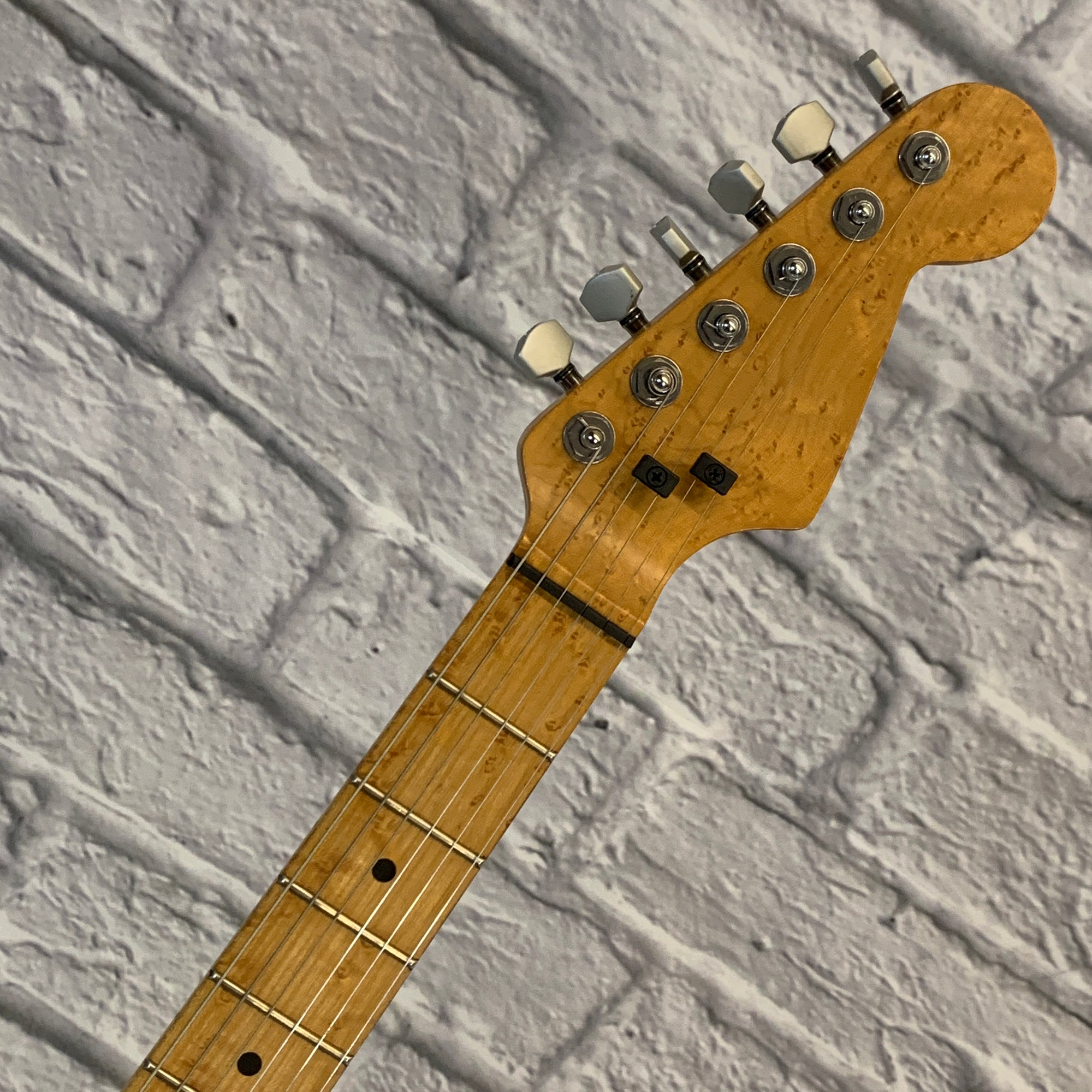 RT Custom Handmade Strat with Australian Lacewood Body