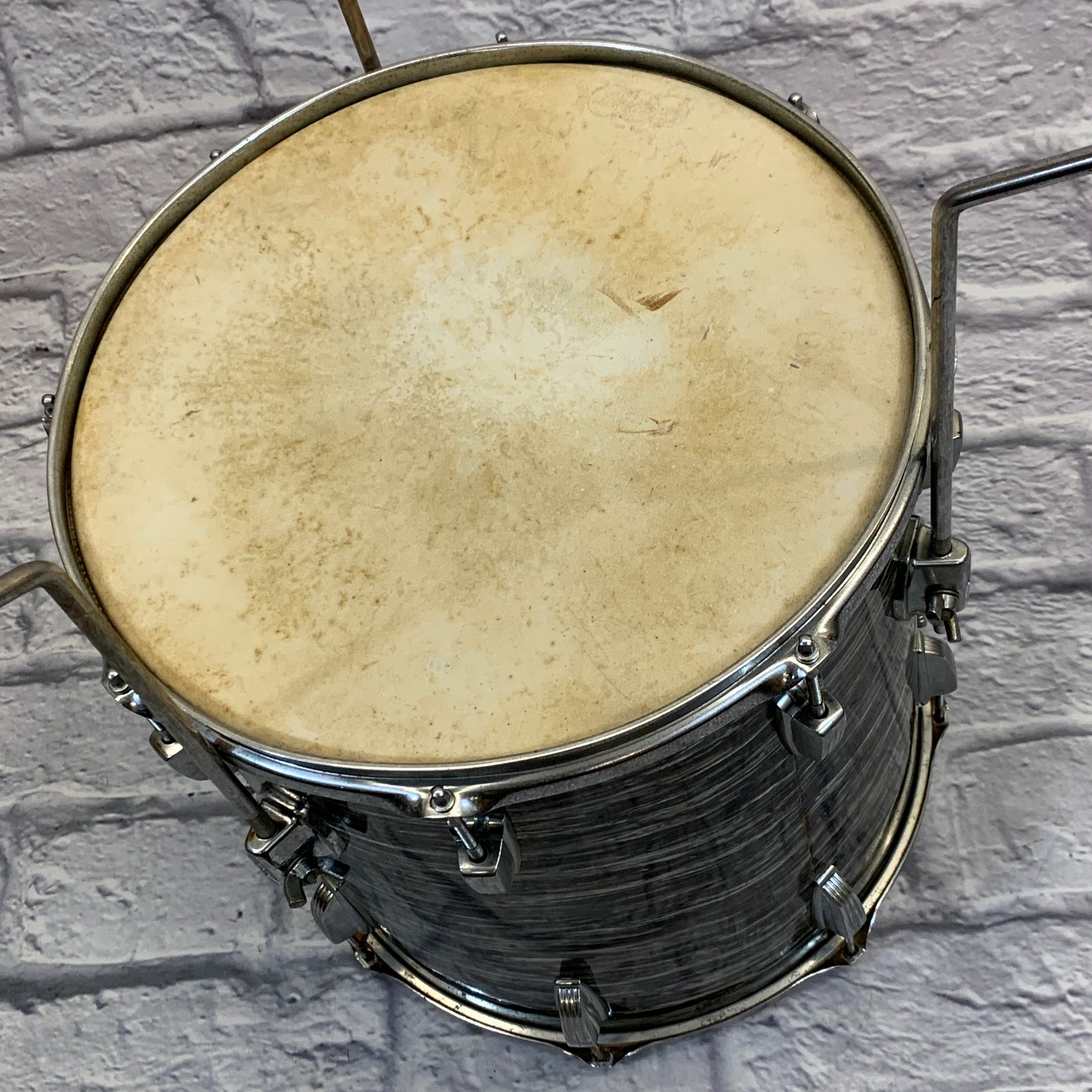 1960s Ludwig 16" Floor Tom Black Oyster Pearl