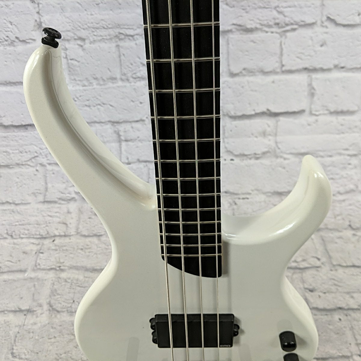 Kramer D-1 4 String Bass Guitar