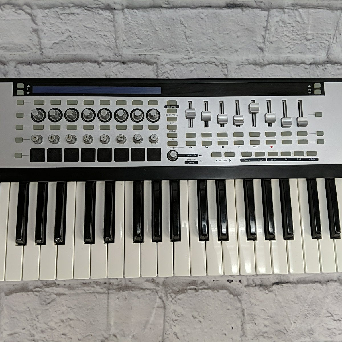 Novation 61SL mkII 61-Key Controller
