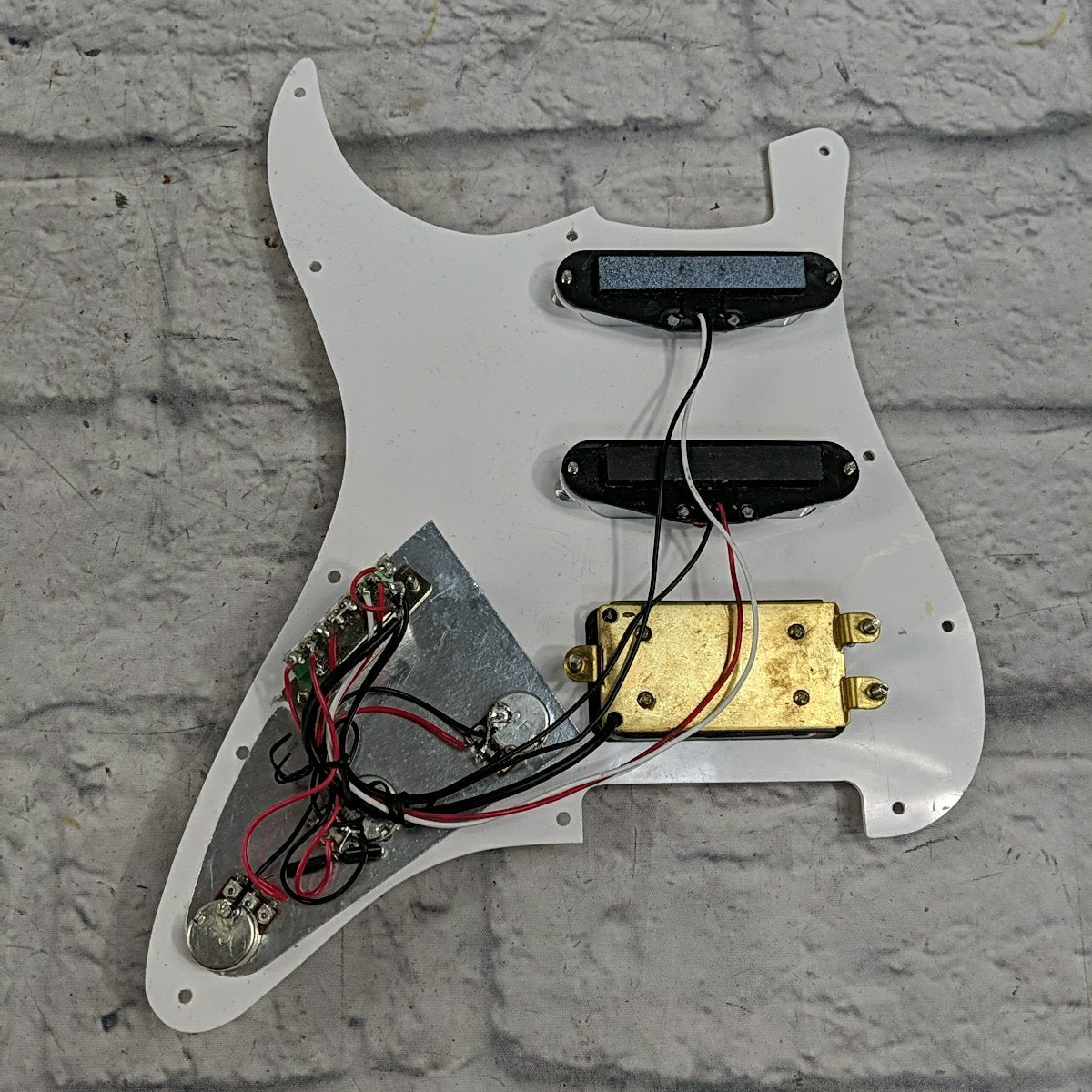 Unknown Loaded Pickguard HSS