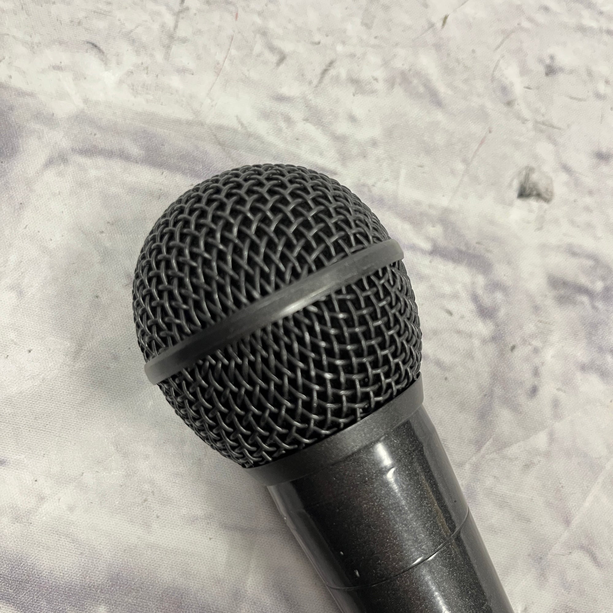 Unknown Dynamic Vocal Microphone