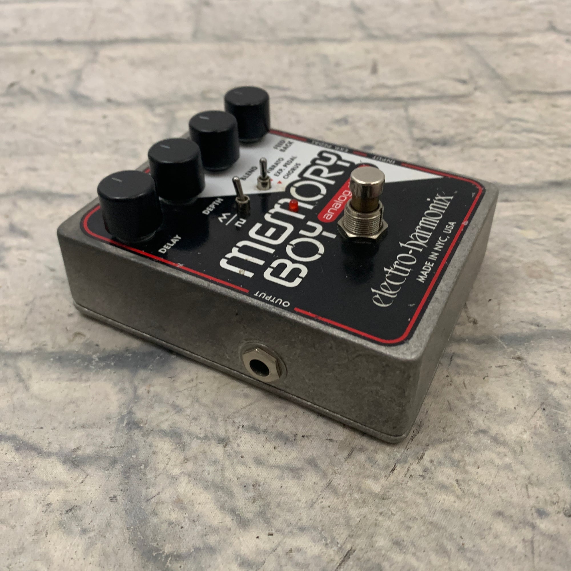 Electro-Harmonix Memory Boy Analog Delay Pedal