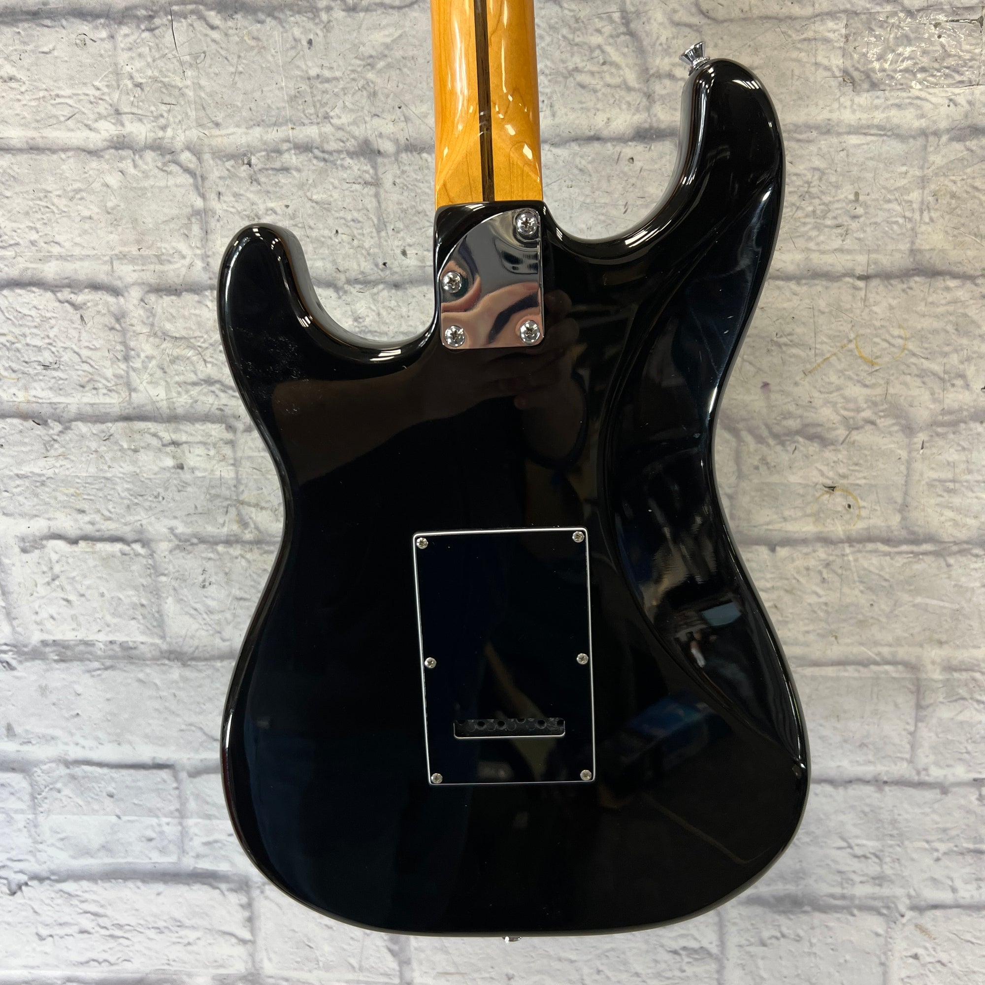 Vintage (Brand) V6 Reissued HSS Black
