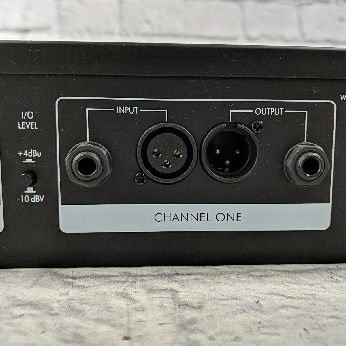 Art Pro VLA II 2-Channel Vatrol / Tube Leveling Amplifier