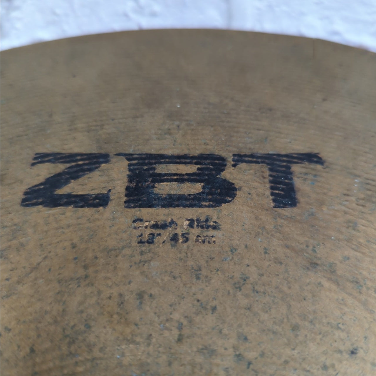 Zildjian 18 ZBT Crash Ride Cymbal Cracked