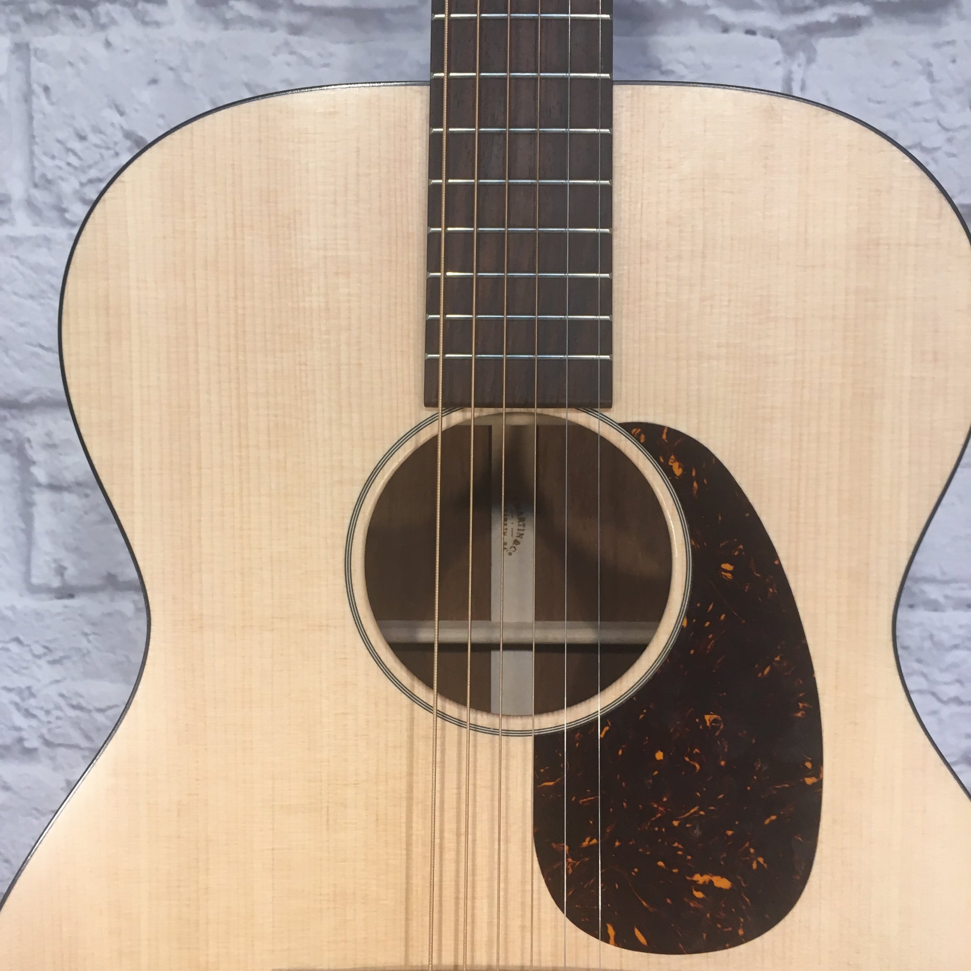 Martin 000-15 Special Acoustic Guitar w Hard Case and K&K Passive Pickup