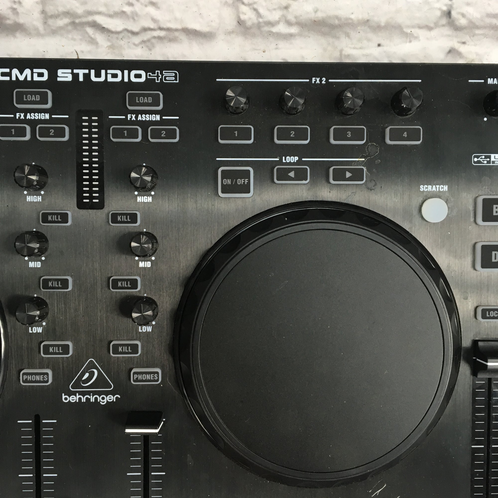 Behringer CMD Studio 4a DJ MIDI Controller
